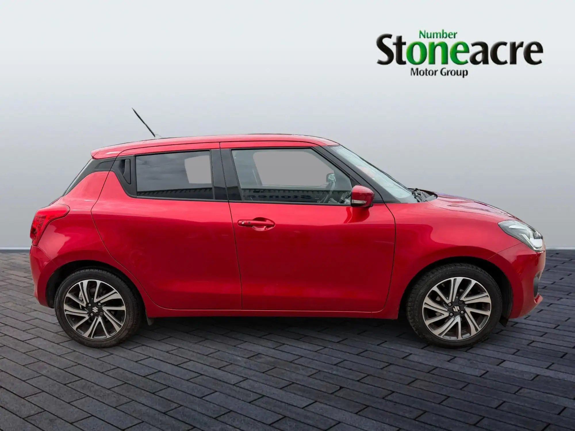 Suzuki Swift Image 2
