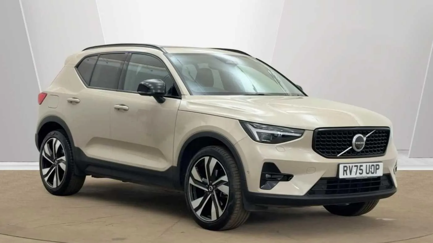 Volvo XC40 listing photo