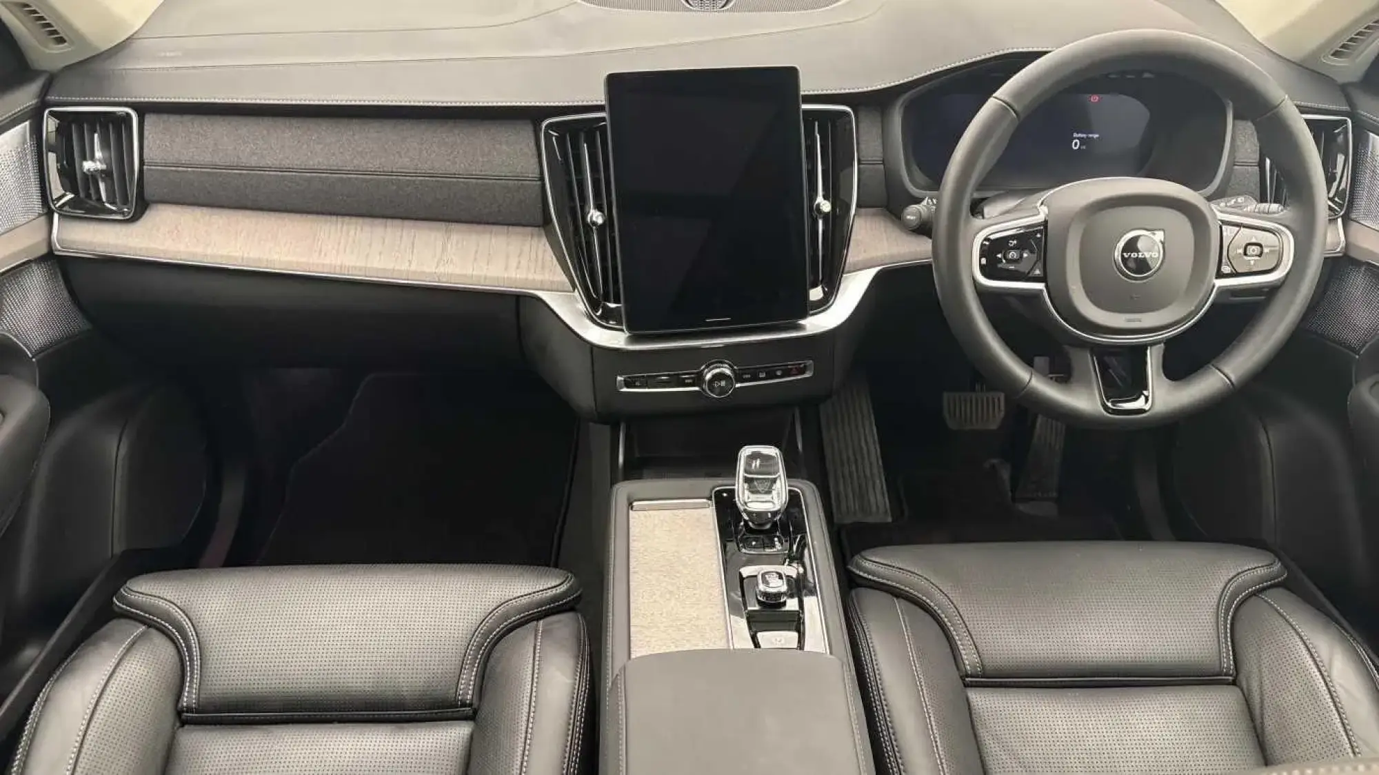 Volvo XC90 Plug-In Hybrid Image 10 Volvo XC90 Plug-In Hybrid Image 10