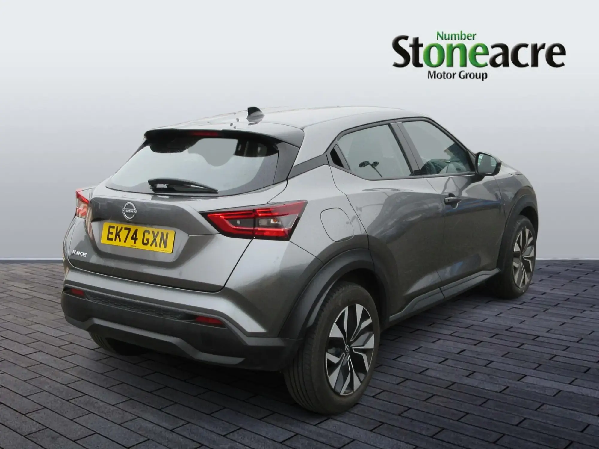 Nissan Juke 1.0 DIG-T Acenta Premium Euro 6 (s/s) 5dr EK74GXN Image 2