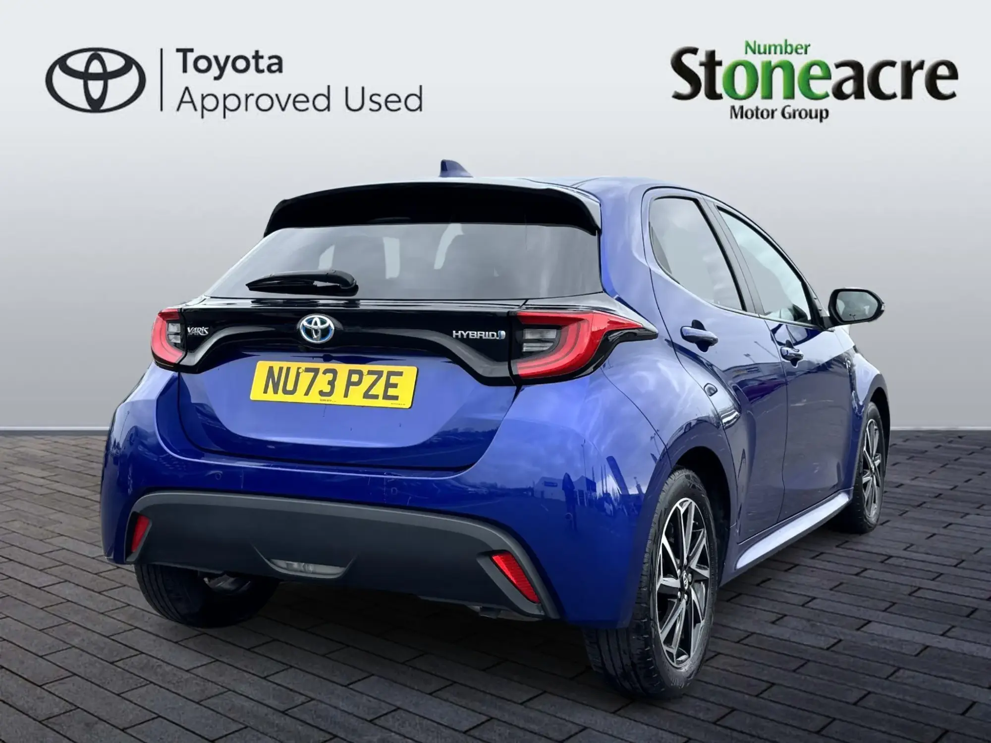 Toyota Yaris 1.5 Hybrid Design 5dr CVT NU73PZE Image 3