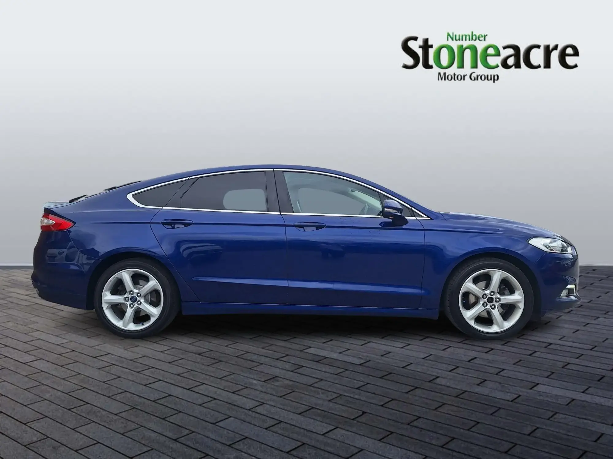 Ford Mondeo 2.0 TDCi Titanium Euro 6 (s/s) 5dr WN17YSS Image 2