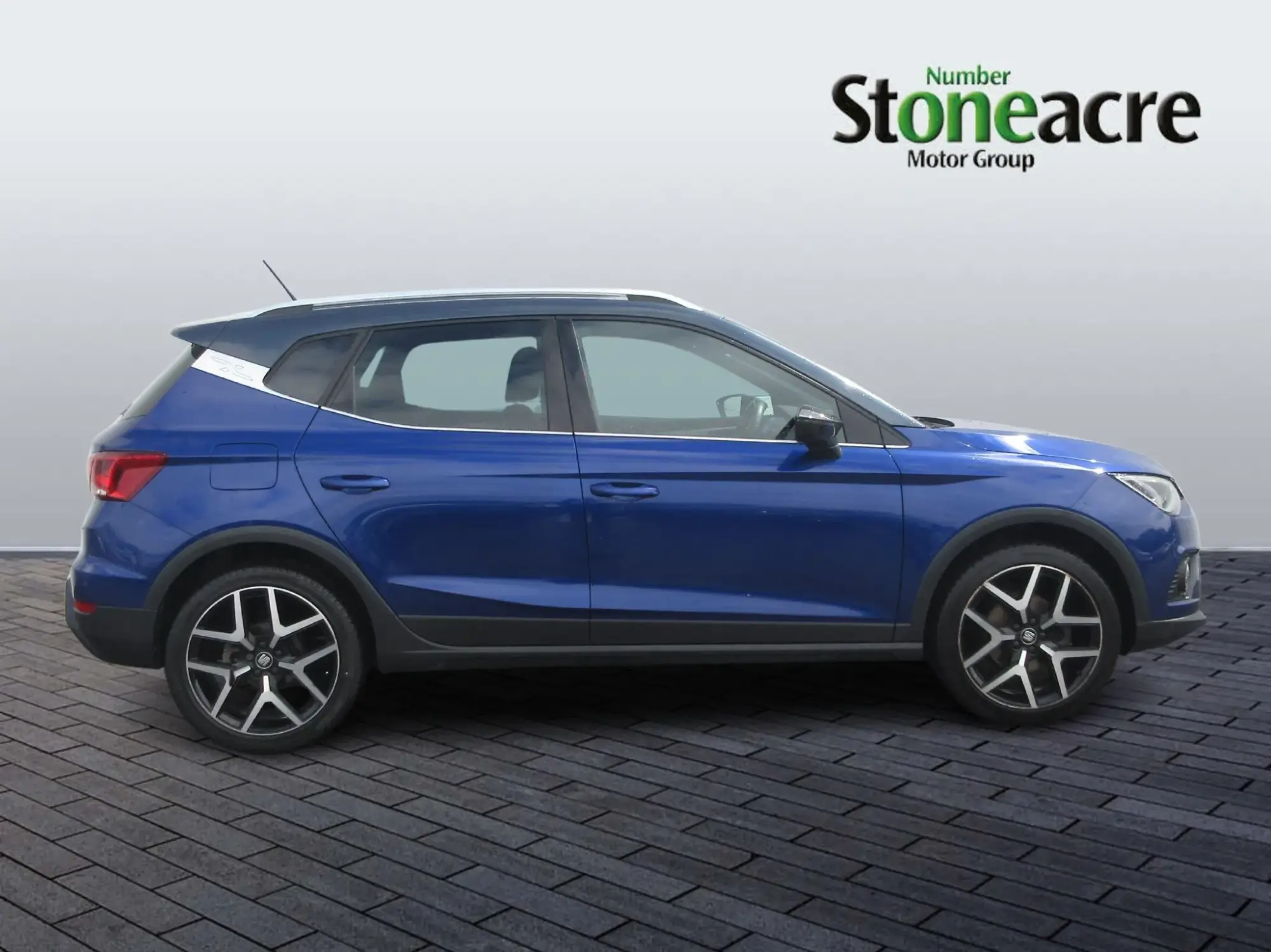 SEAT Arona 1.0 TSI 110 FR Sport [EZ] 5dr PN70NTT Image 2