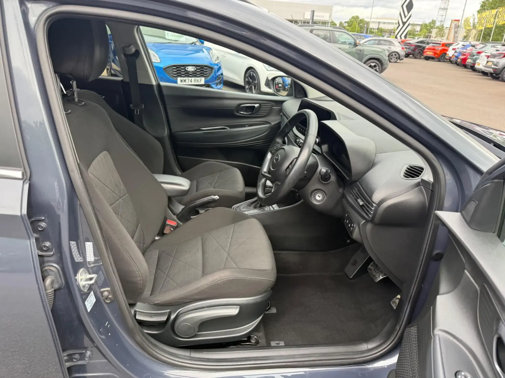 Hyundai BAYON 1.0 T-GDi MHEV Premium DCT Euro 6 (s/s) 5dr PJ23KPY Image 3