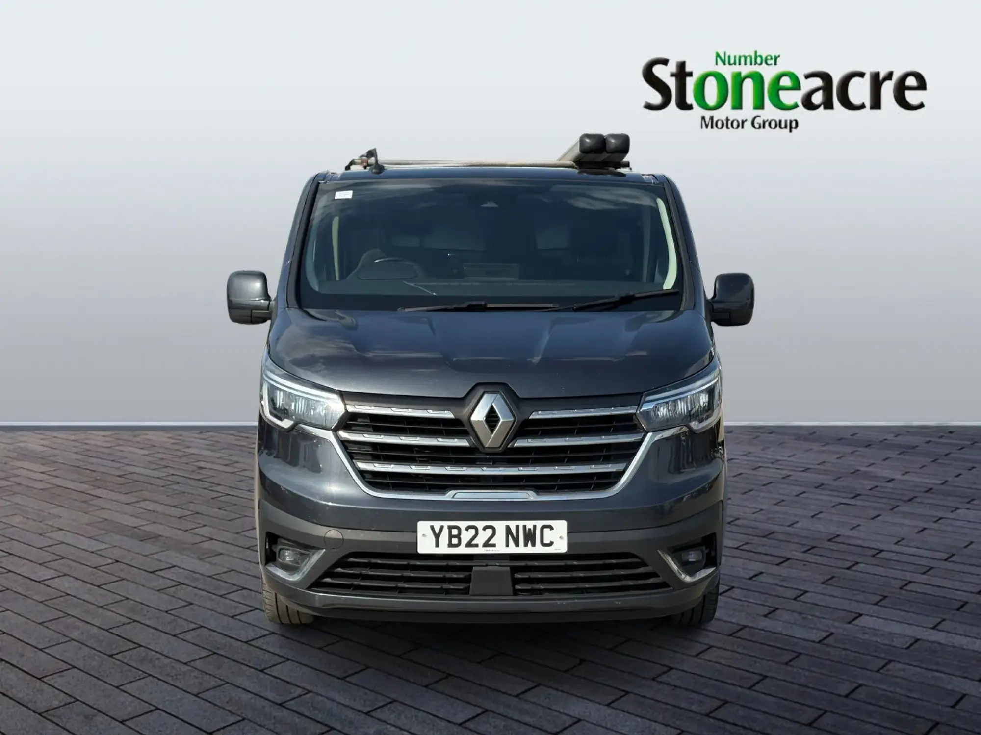 Renault Trafic 2.0 dCi Blue 30 Sport+ LWB Euro 6 (s/s) 5dr YB22NWC Image 2