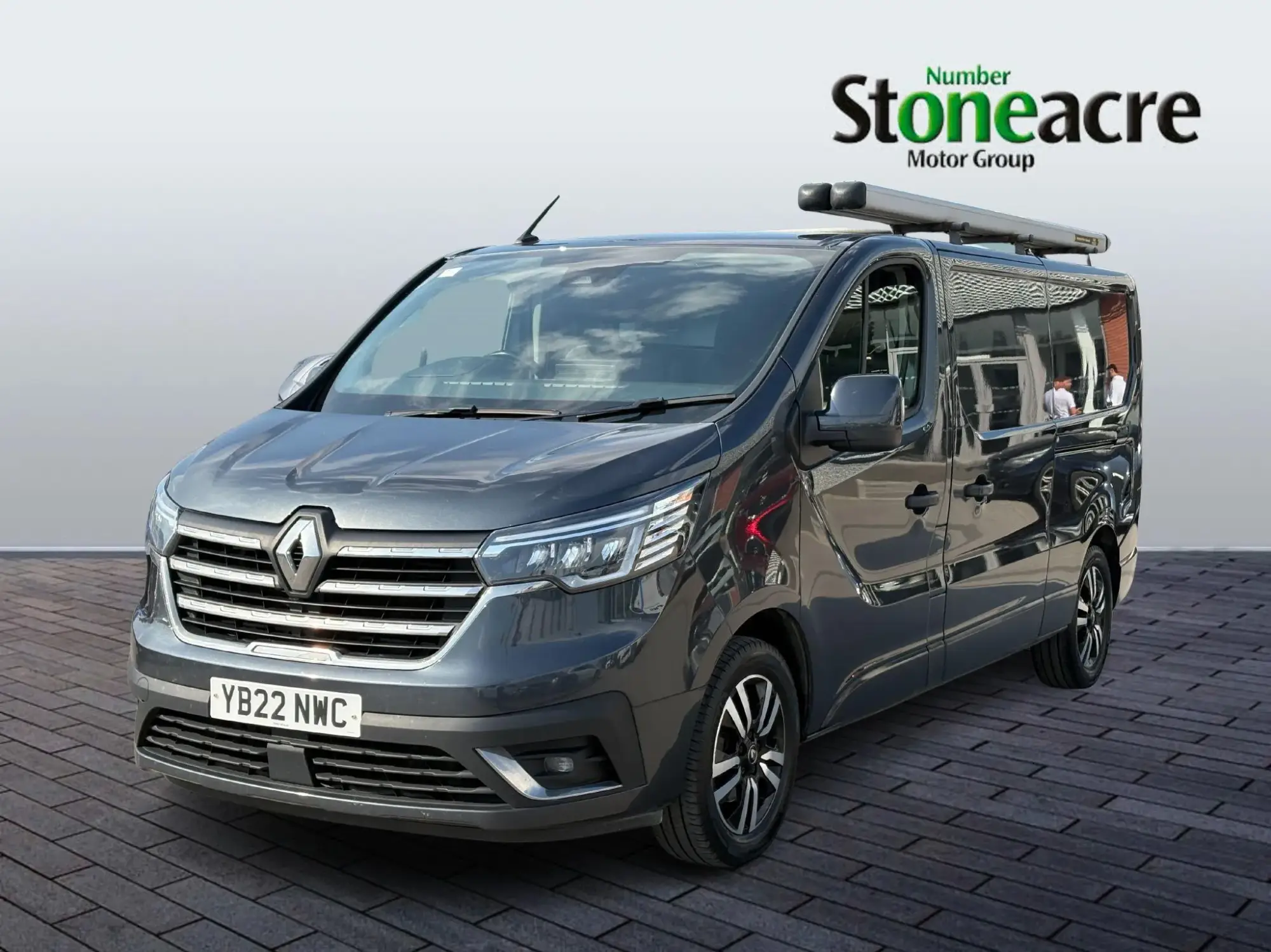 Renault Trafic 2.0 dCi Blue 30 Sport+ LWB Euro 6 (s/s) 5dr YB22NWC Image 3
