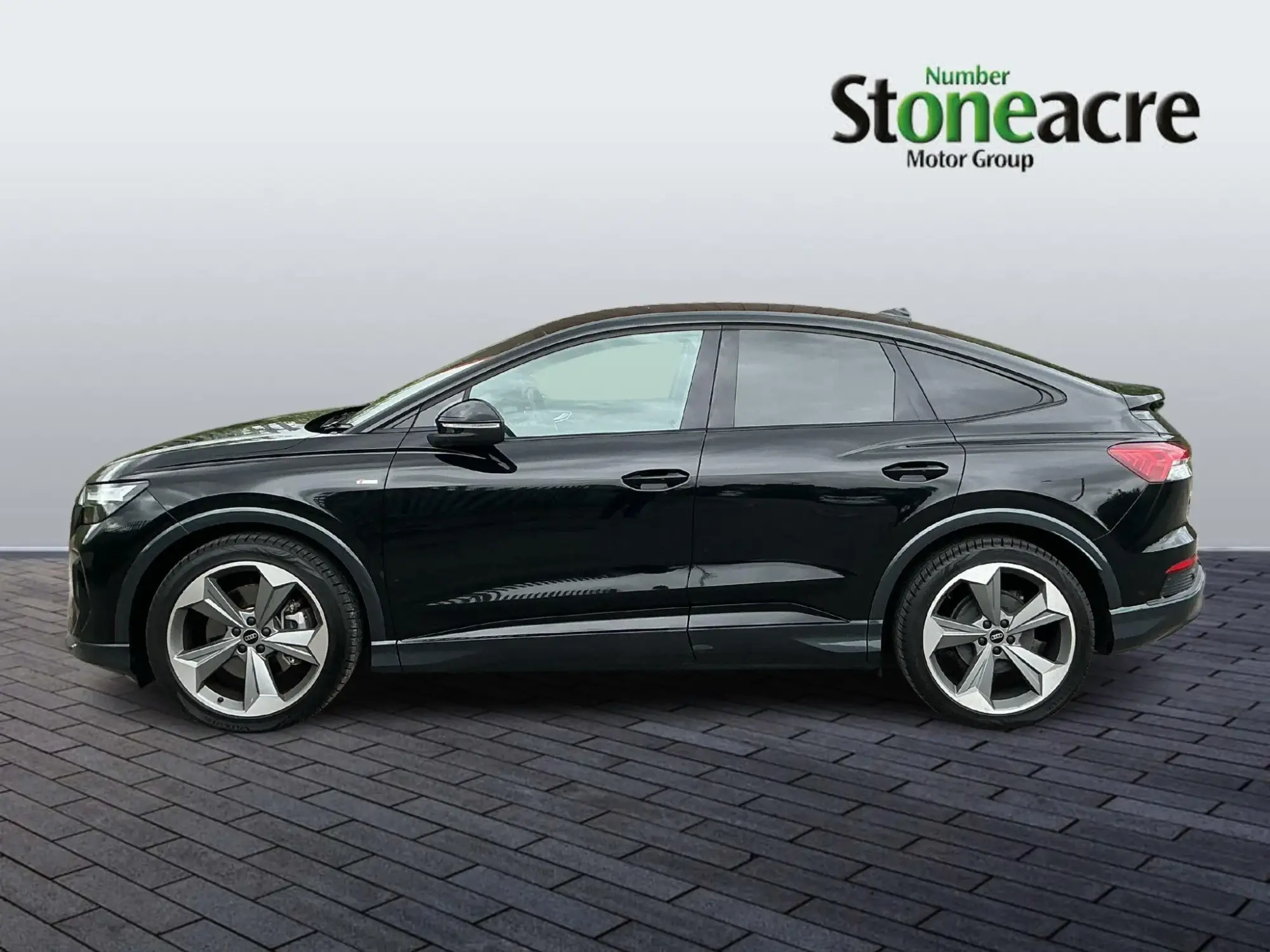 Audi Q4 e-tron Image 6 Audi Q4 e-tron Image 6