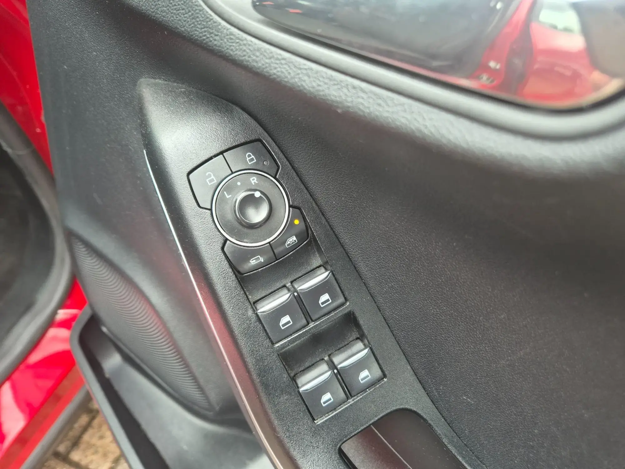 Ford Puma Image 18