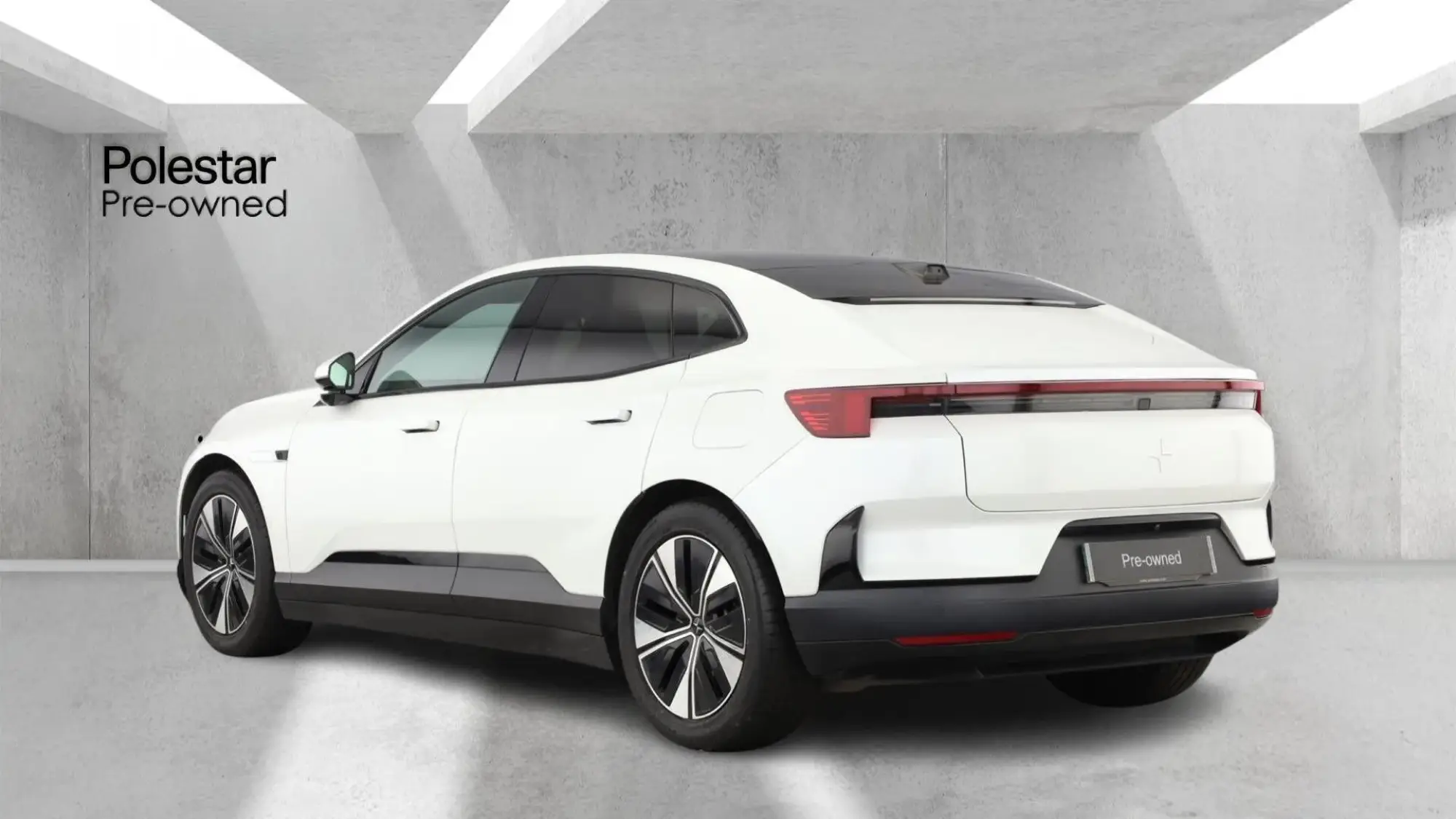 Polestar 4 Single Motor 100kWh Long Range Auto RWD 5dr OW74MZL Image 3
