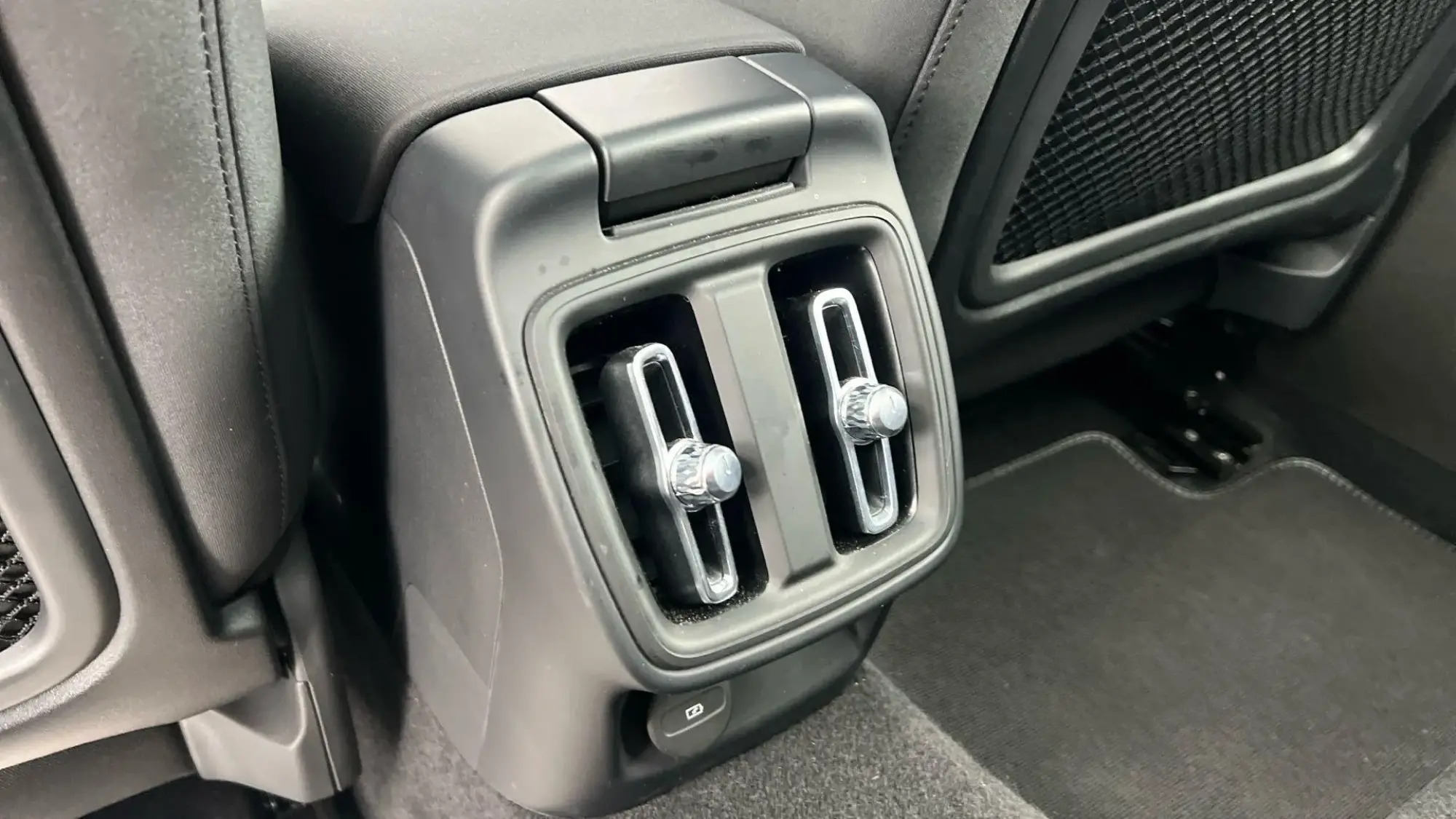 Polestar 2 Image 20 Polestar 2 Image 20