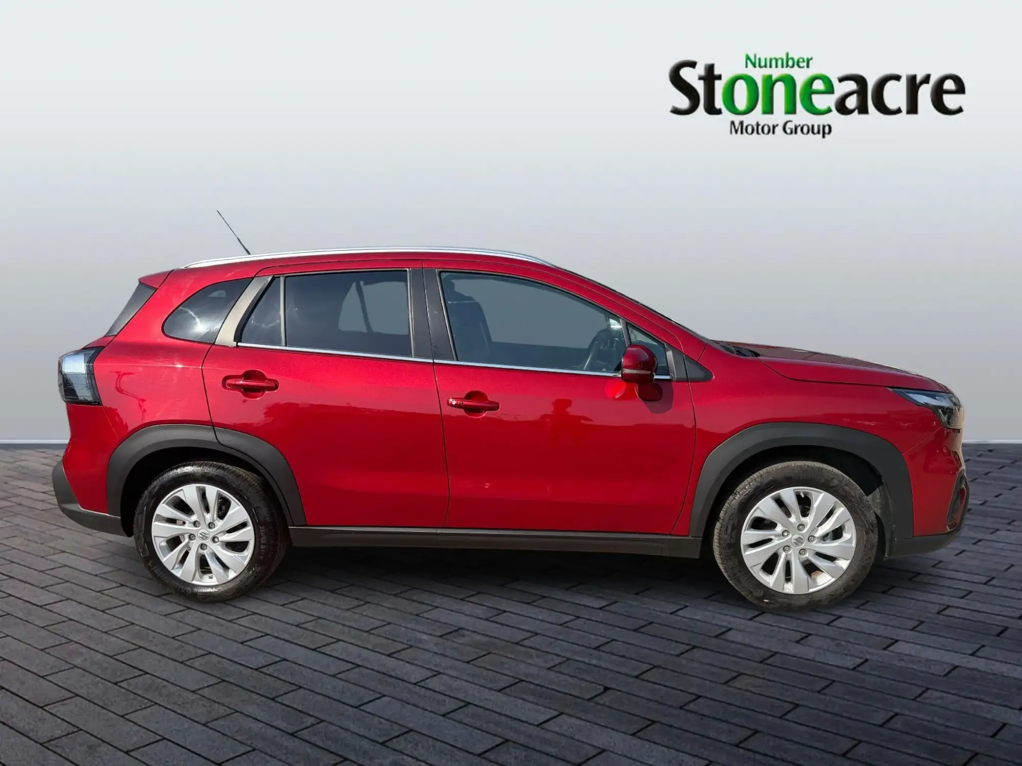 Suzuki S-Cross Hybrid Image 2