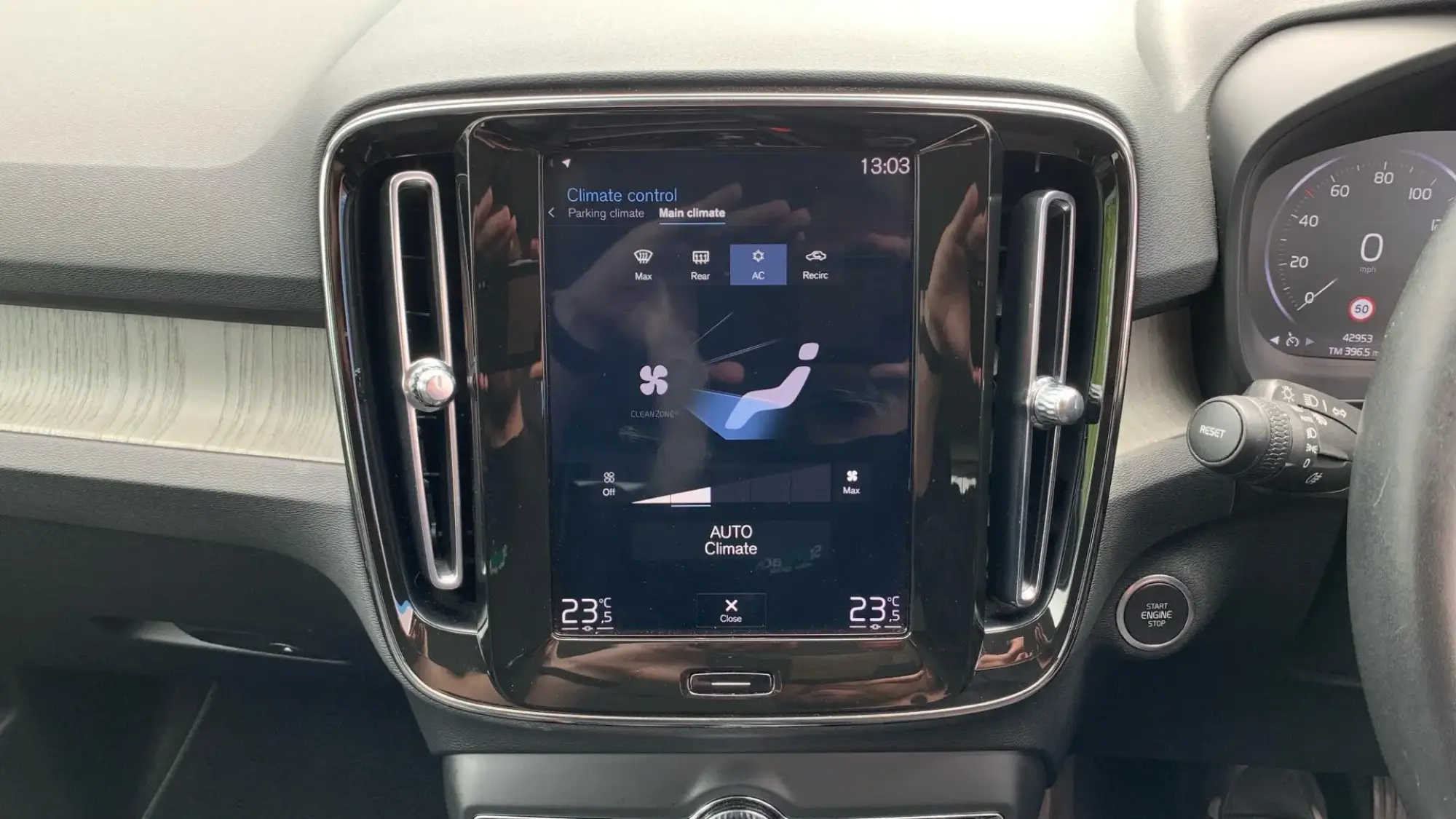 Volvo XC40 Image 25 Volvo XC40 Image 25