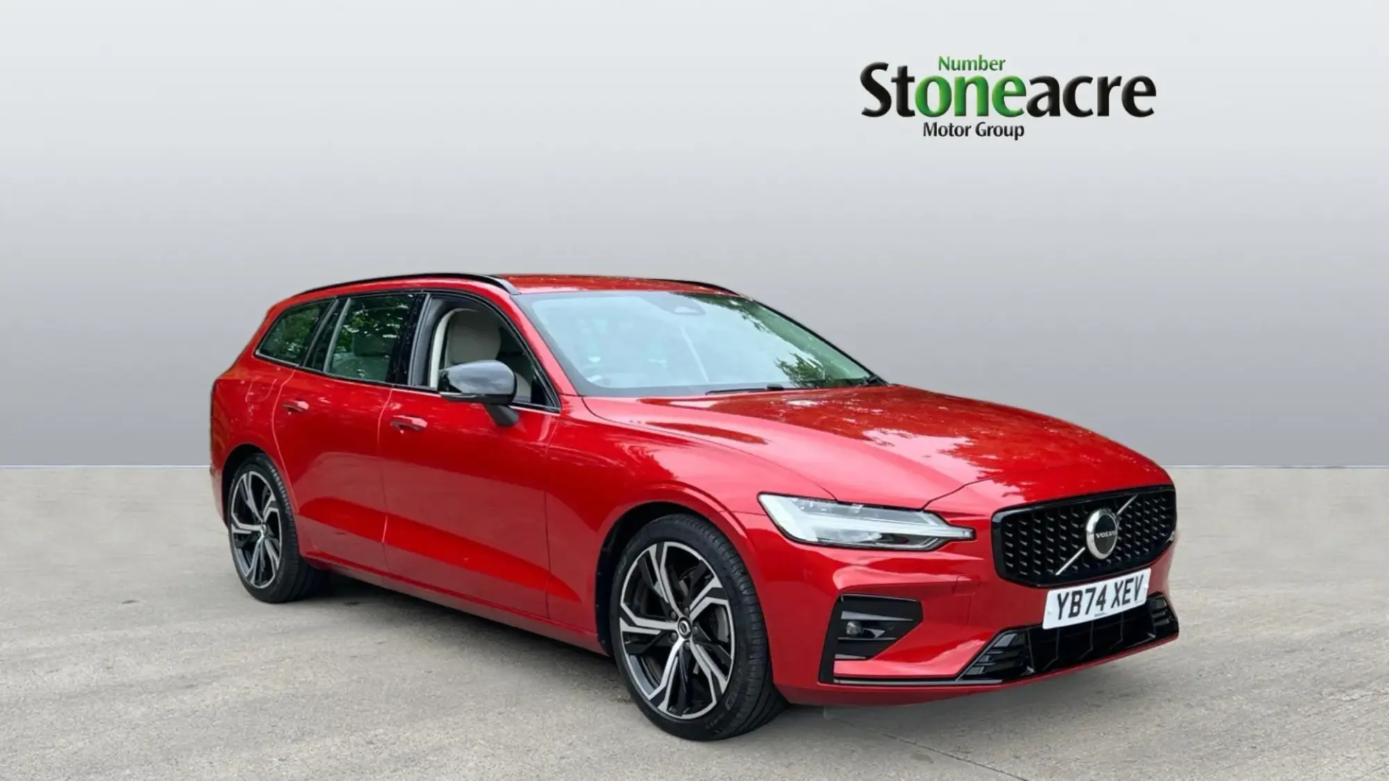 Volvo V60 Image 1