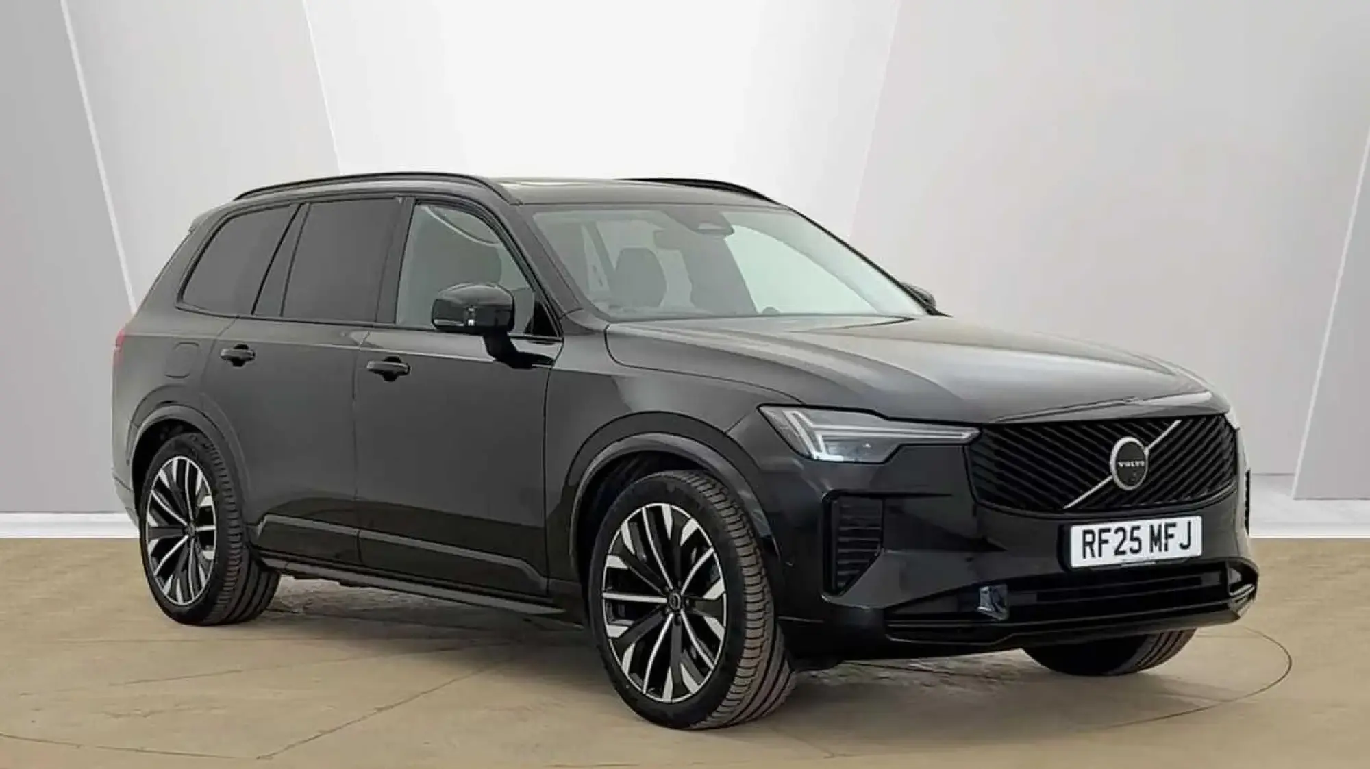 Volvo XC90 2.0 B5 MHEV Ultra Dark Auto 4WD Euro 6 (s/s) 5dr RF25MFJ Image 1
