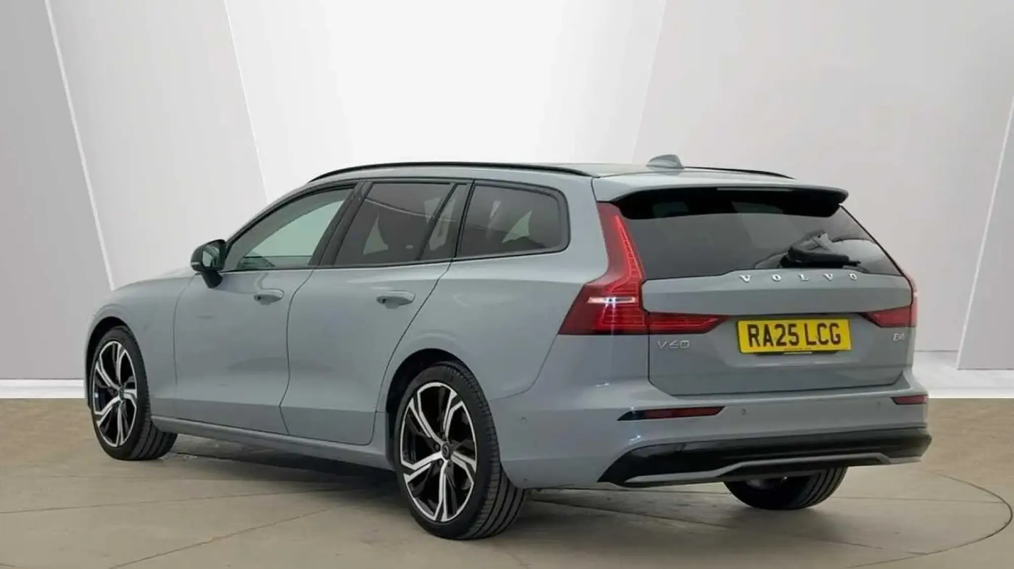 Volvo V60 Image 3