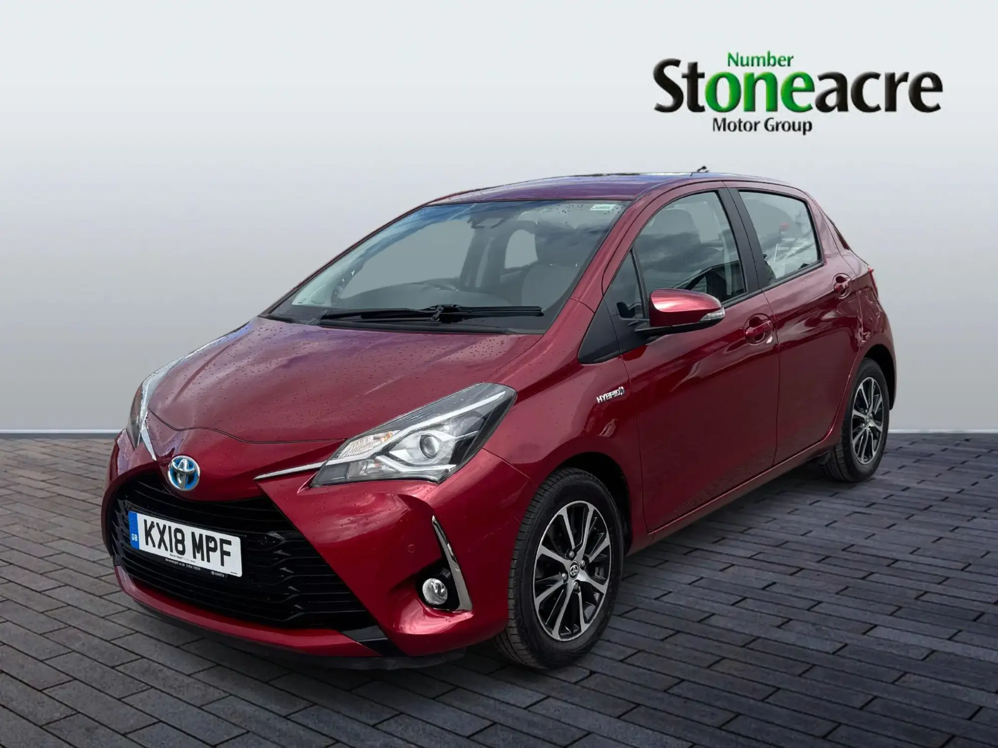 Toyota Yaris 1.5 VVT-h Icon Tech Hatchback 5dr Petrol Hybrid E-CVT Euro 6 (s/s) (100 ps) KX18MPF Image 3