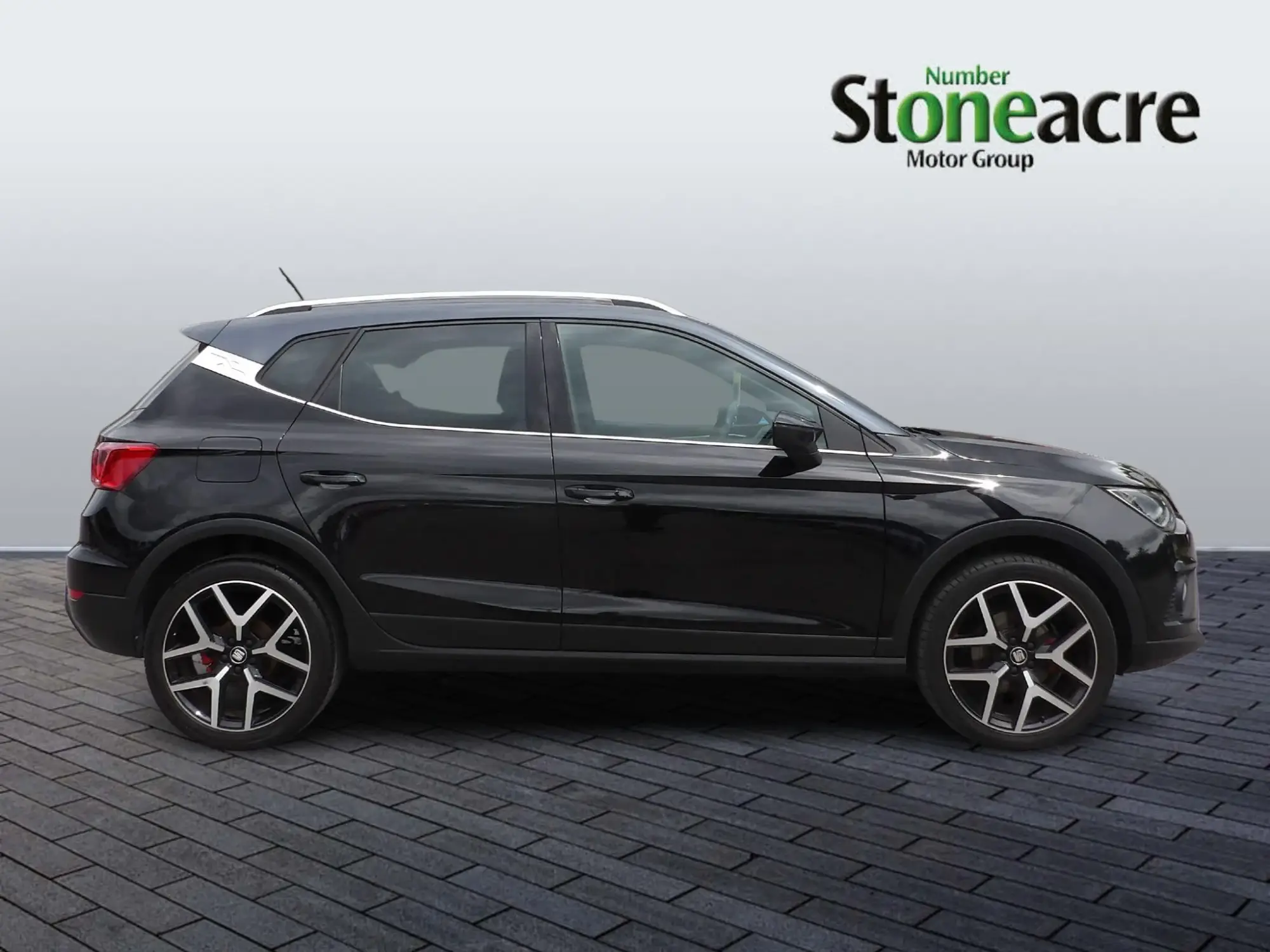 SEAT Arona 1.0 TSI FR Red Edition DSG Euro 6 (s/s) 5dr BK21YMW Image 2