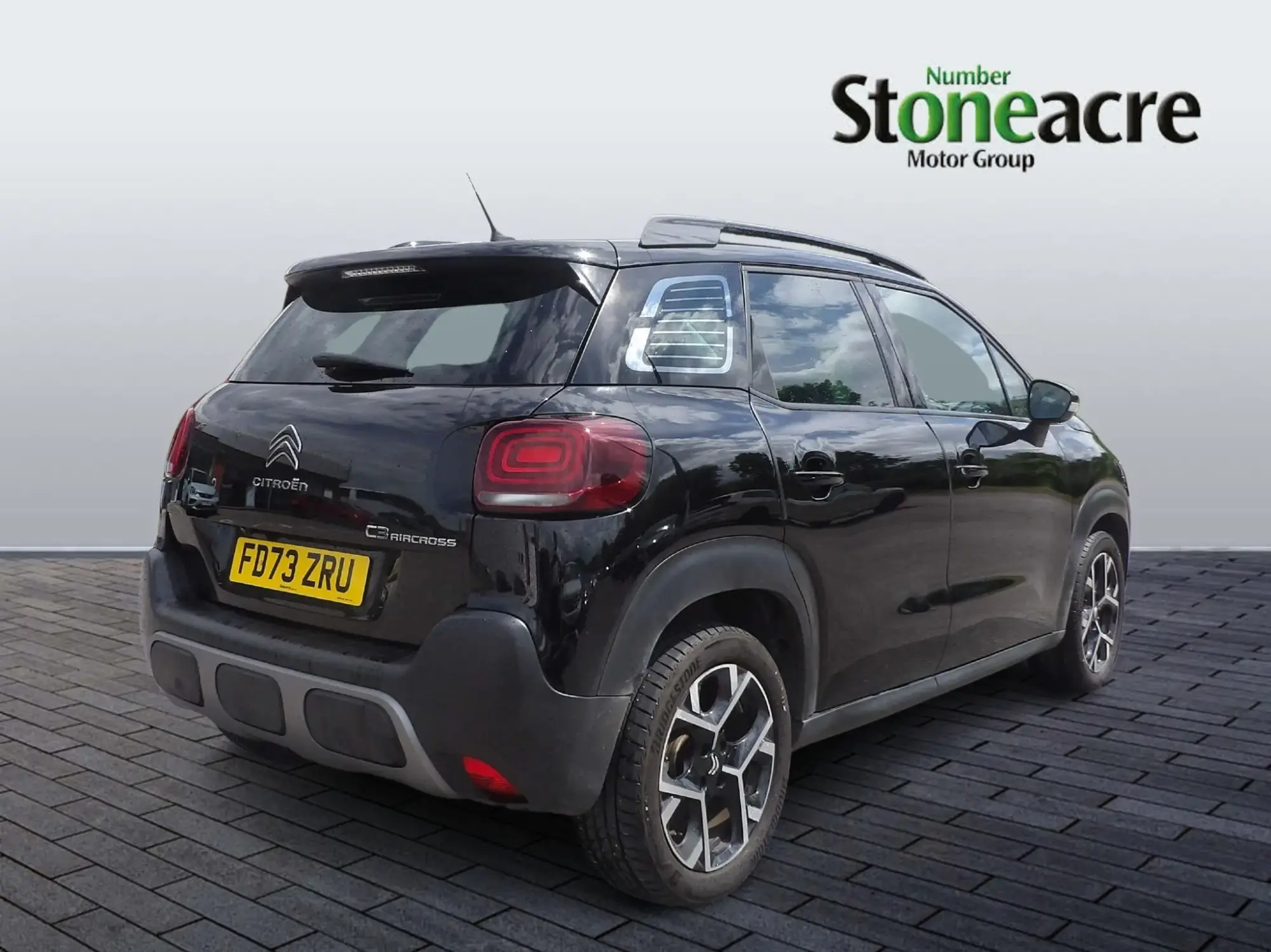 Citroen C3 Aircross 1.2 PureTech MAX Euro 6 (s/s) 5dr FD73ZRU Image 3