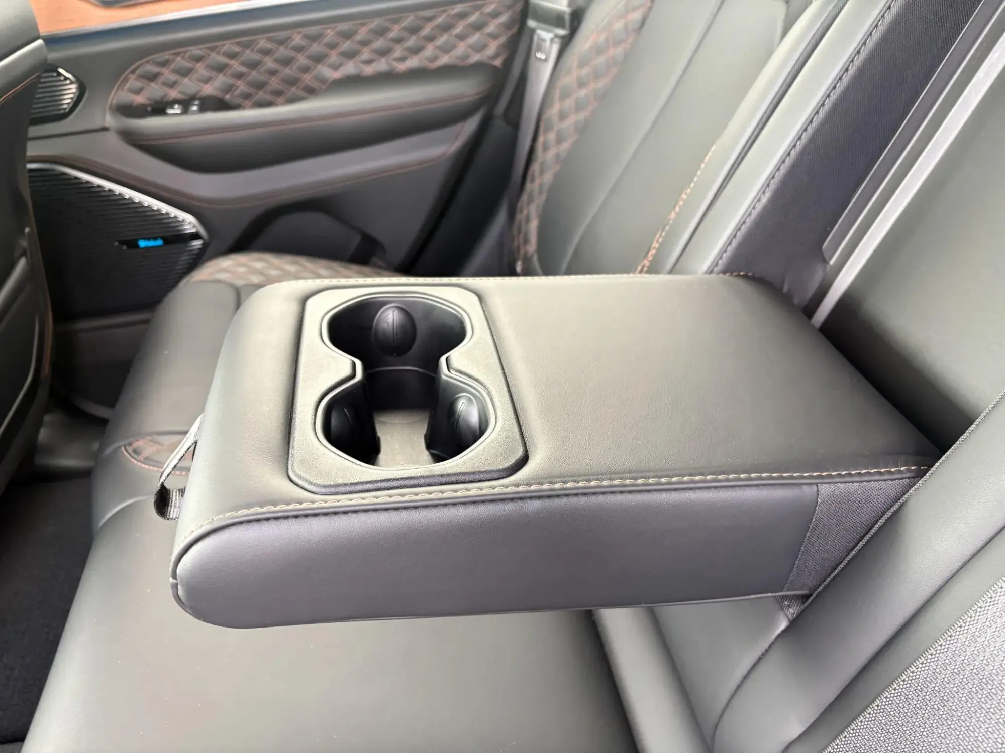 Jeep Grand Cherokee Image 16 Jeep Grand Cherokee Image 16