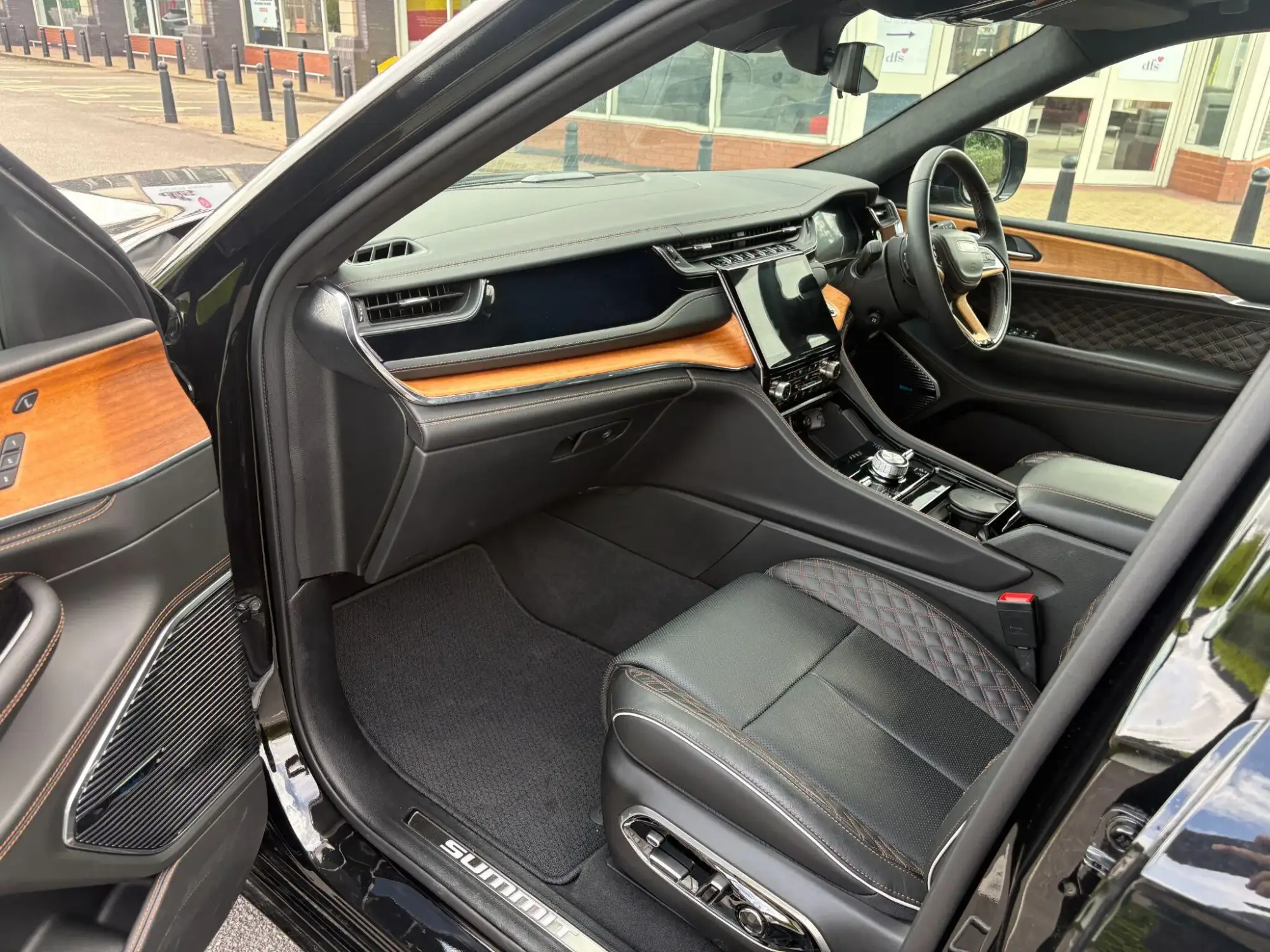 Jeep Grand Cherokee Image 18 Jeep Grand Cherokee Image 18