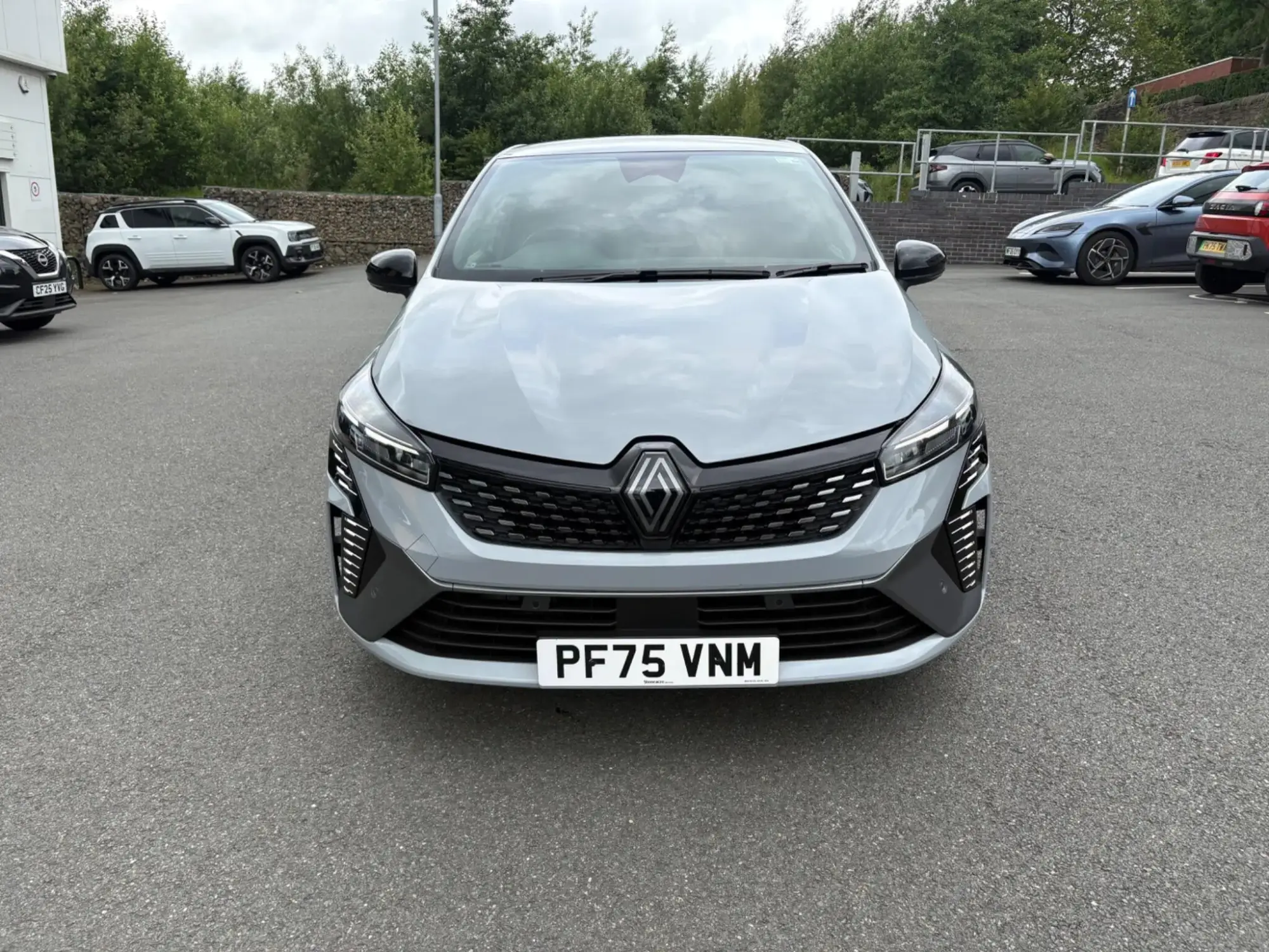 Renault Clio E-Tech 1.6 E-TECH esprit Alpine Auto Euro 6 (s/s) 5dr PF75VNM Image 2
