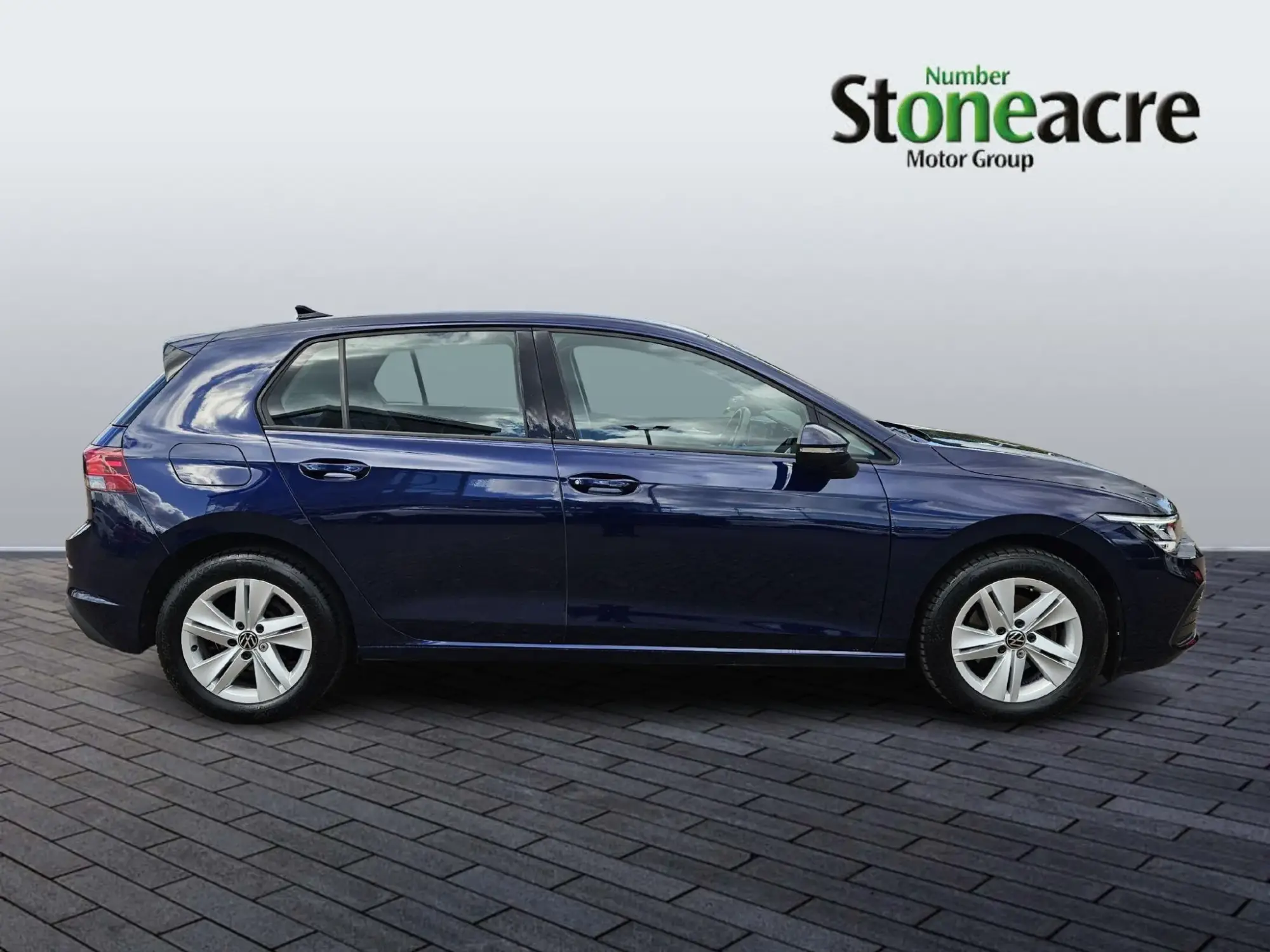 Volkswagen Golf 1.5 TSI Life 5dr NL21YTJ Image 2