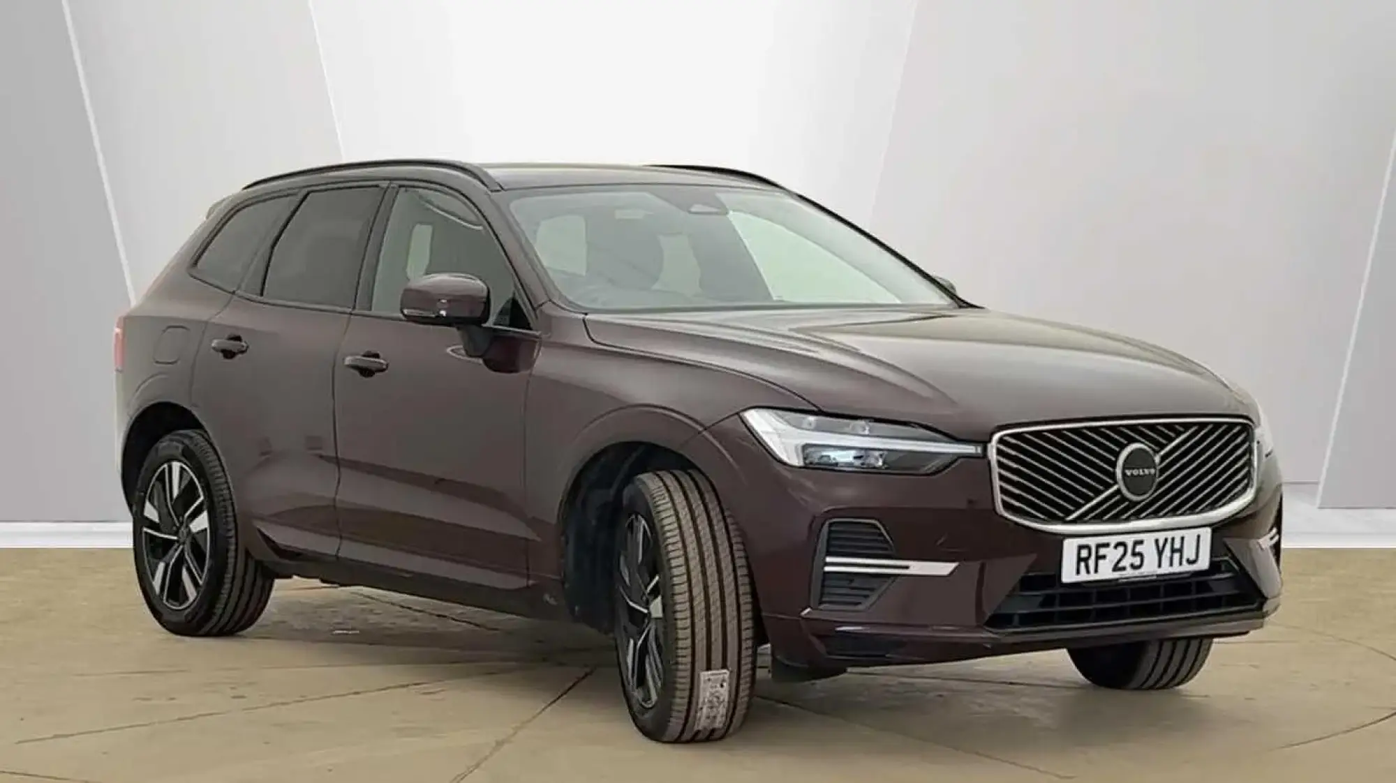 Volvo XC60 2.0 B5 MHEV Core Auto AWD Euro 6 (s/s) 5dr RF25YHJ Image 1