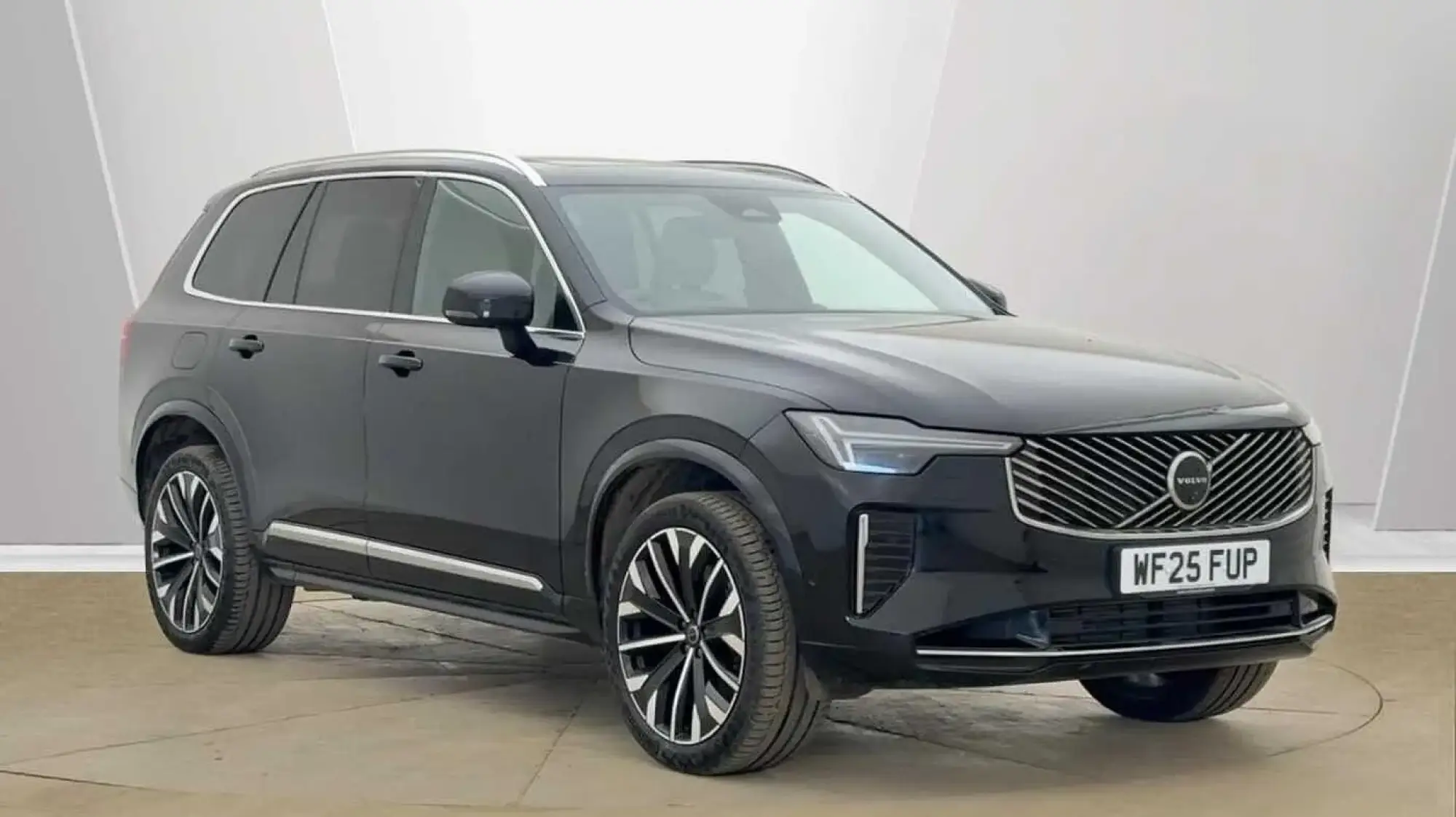 Volvo XC90 Plug-In Hybrid 2.0 T8 18.8kWh Ultra Bright Auto 4WD Euro 6 (s/s) 5dr WF25FUP Image 1