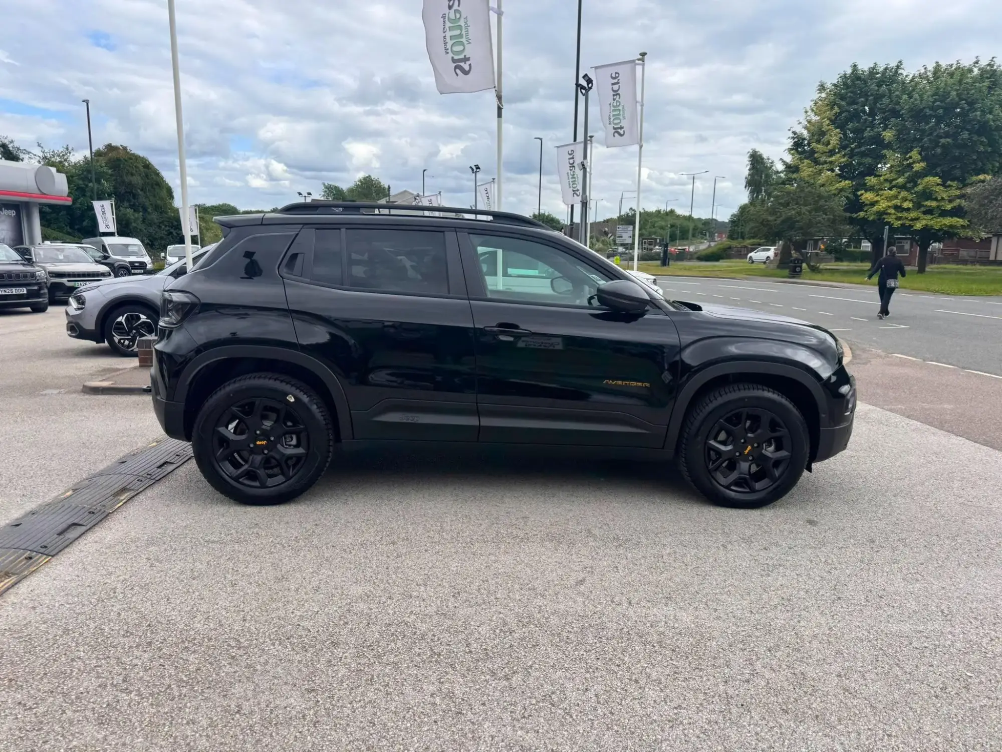 Jeep Avenger e-Hybrid 1.2 e-Hybrid MHEV The North Face DCT E-AWD Euro 6 (s/s) 5dr YS26XHM Image 2