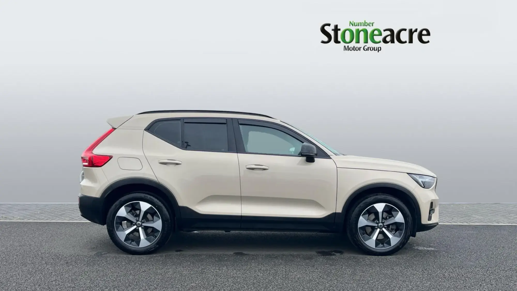 Volvo XC40 Image 3
