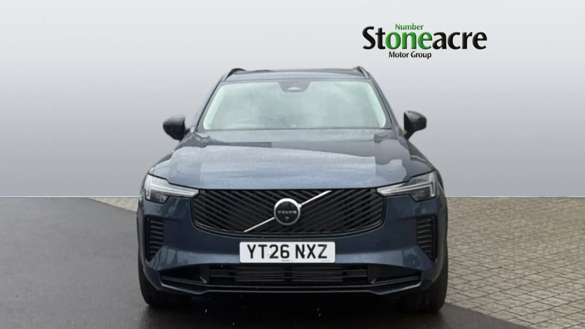 Volvo XC90 Plug-In Hybrid Image 8