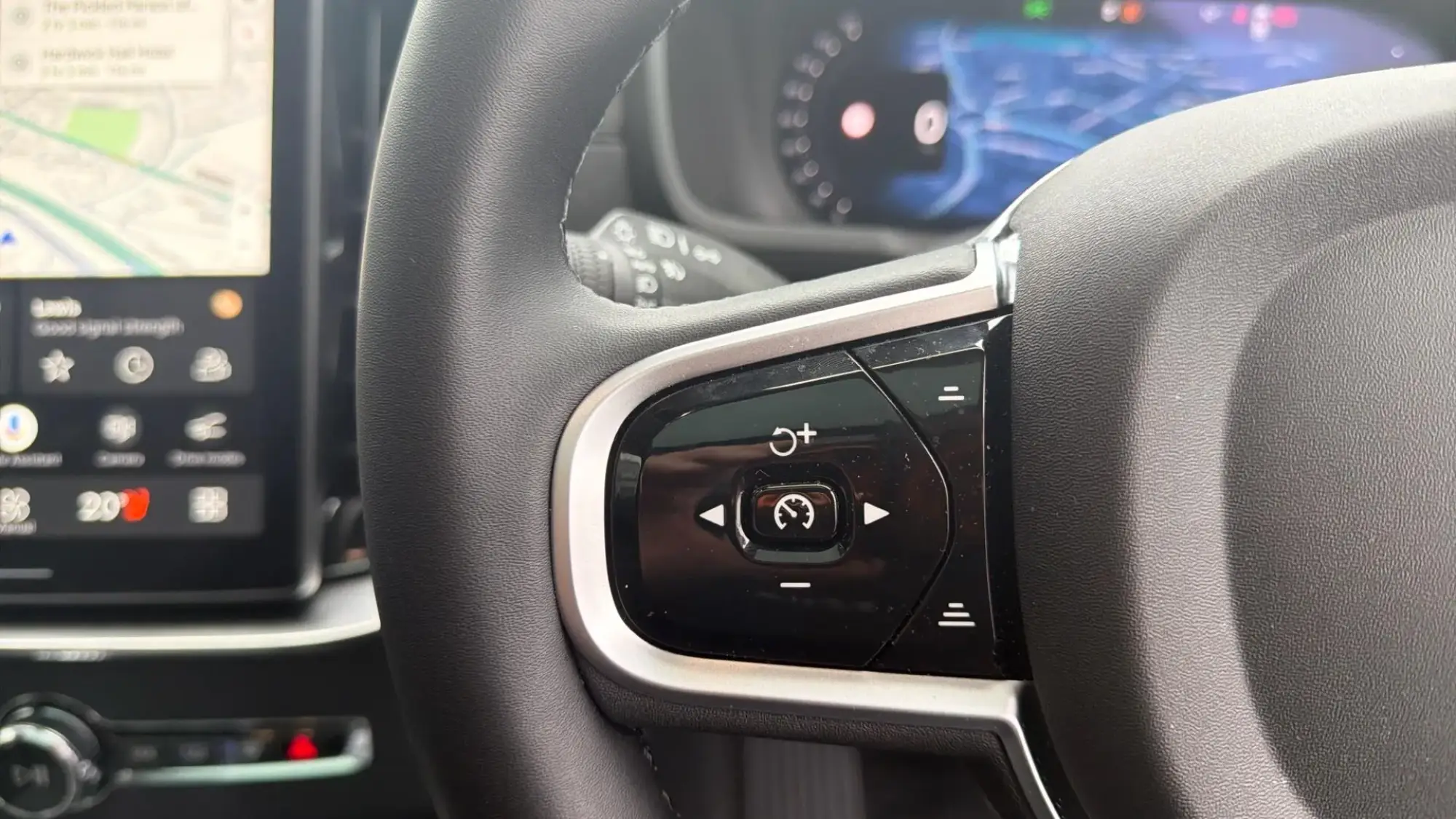 Volvo XC90 Plug-In Hybrid Image 15