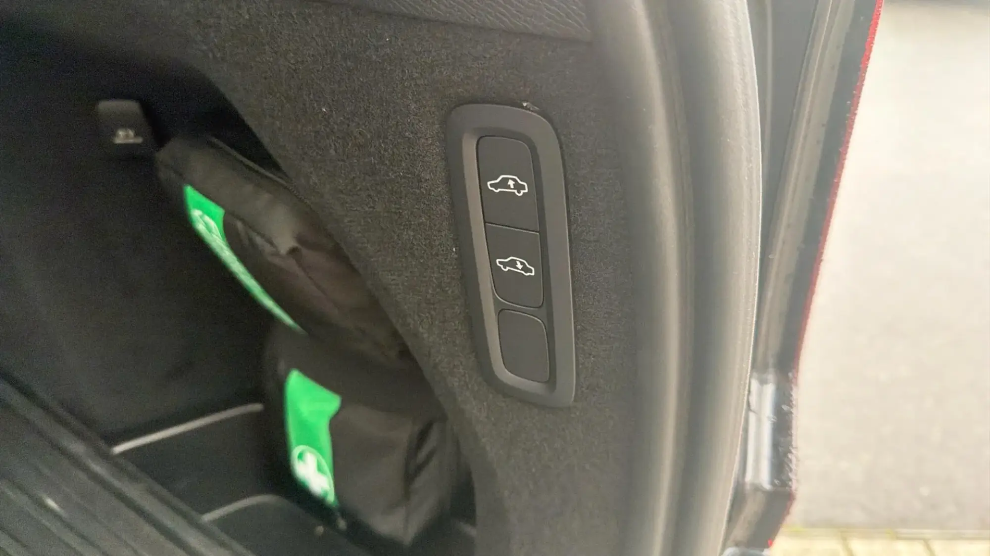 Volvo XC90 Plug-In Hybrid Image 29