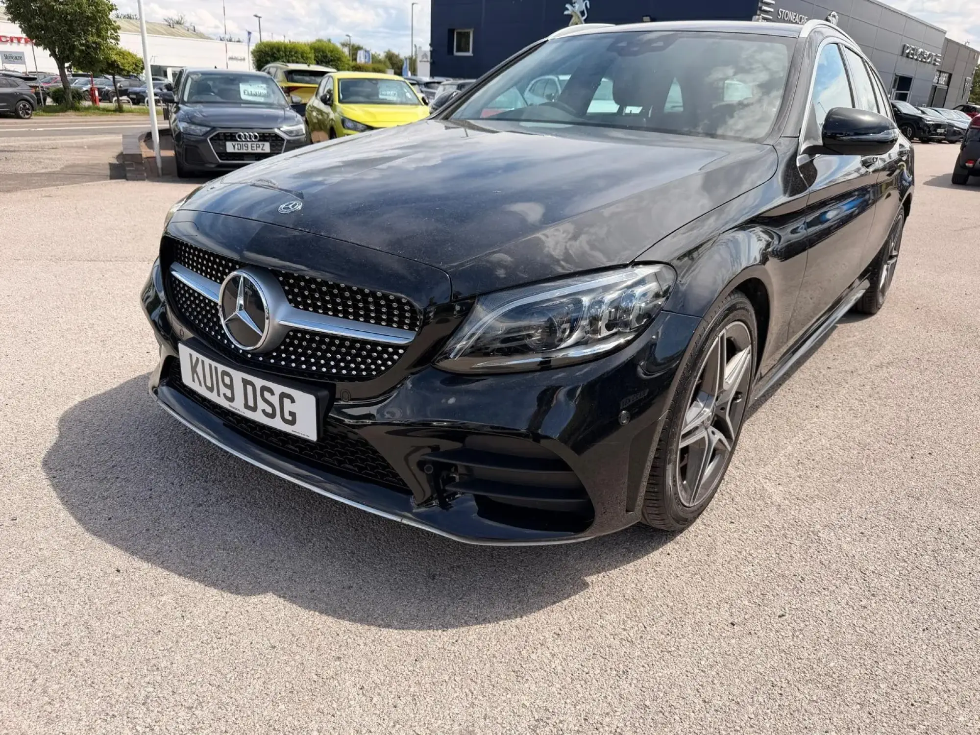 Mercedes-Benz C-Class Image 9 Mercedes-Benz C-Class Image 9