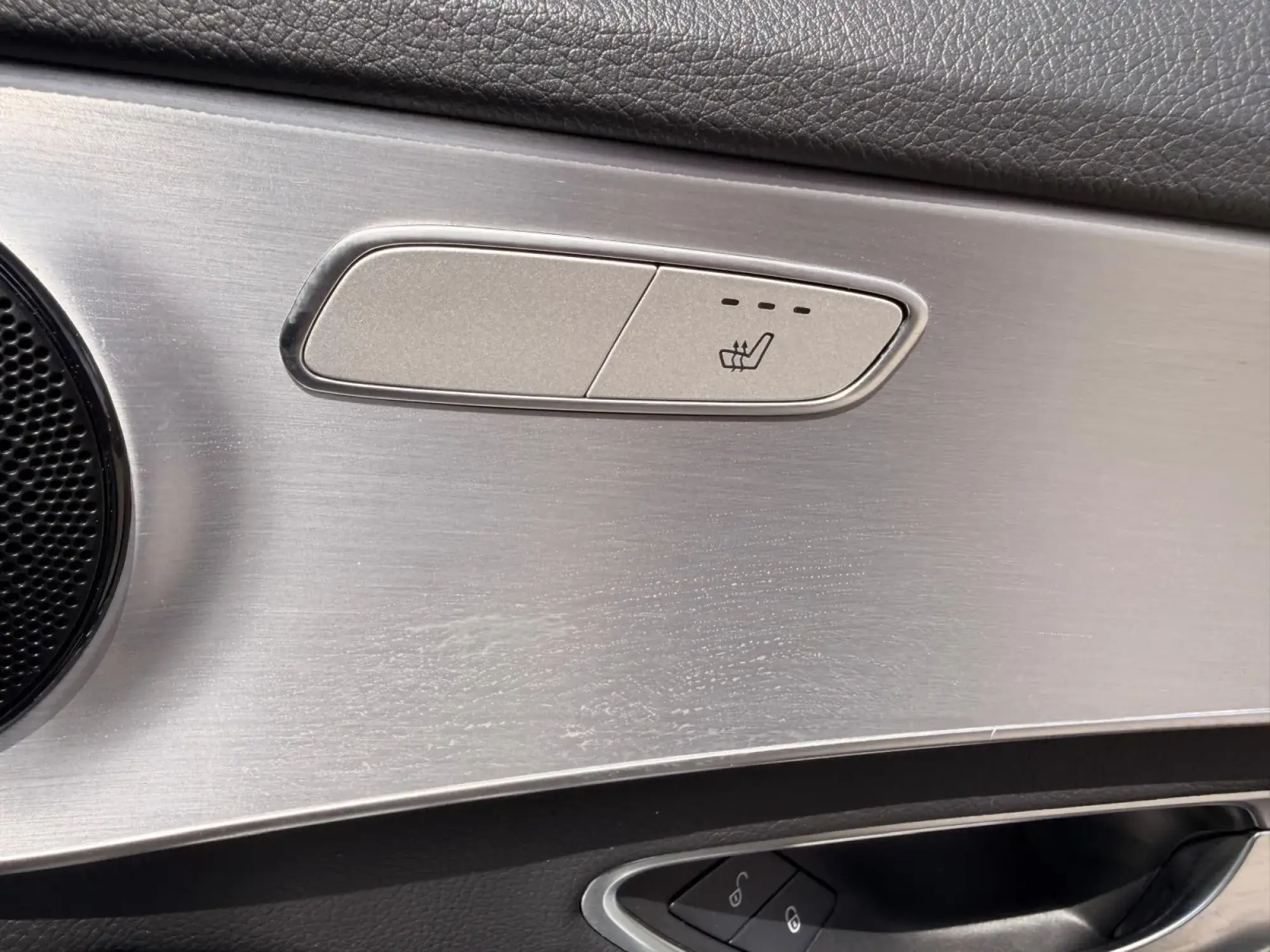 Mercedes-Benz C-Class Image 30 Mercedes-Benz C-Class Image 30