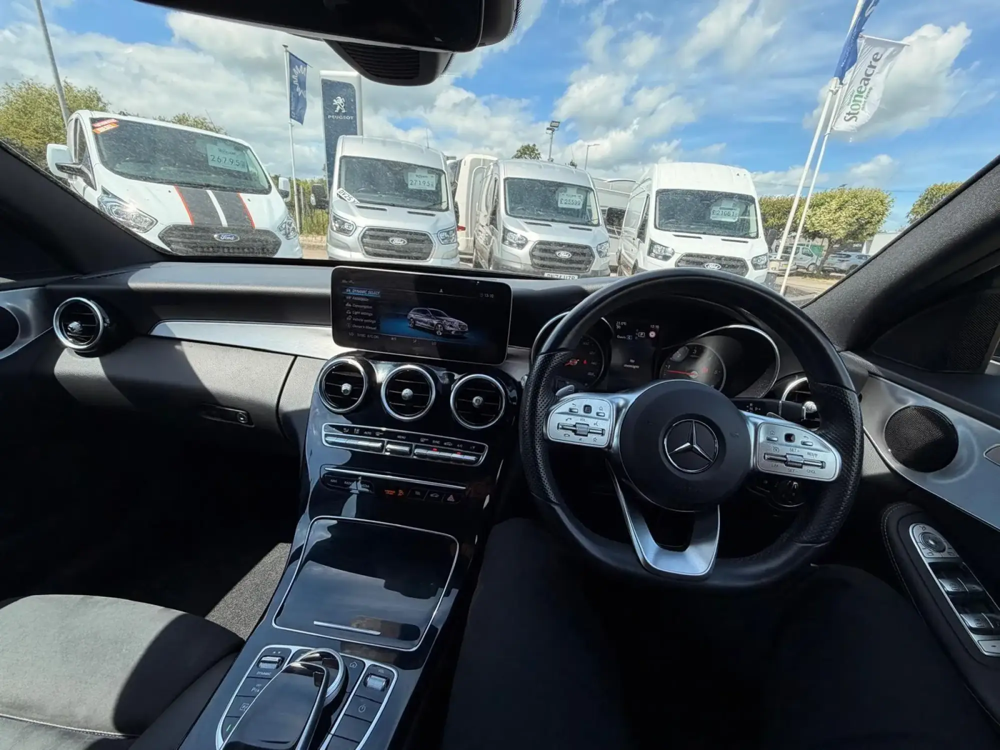 Mercedes-Benz C-Class Image 32 Mercedes-Benz C-Class Image 32
