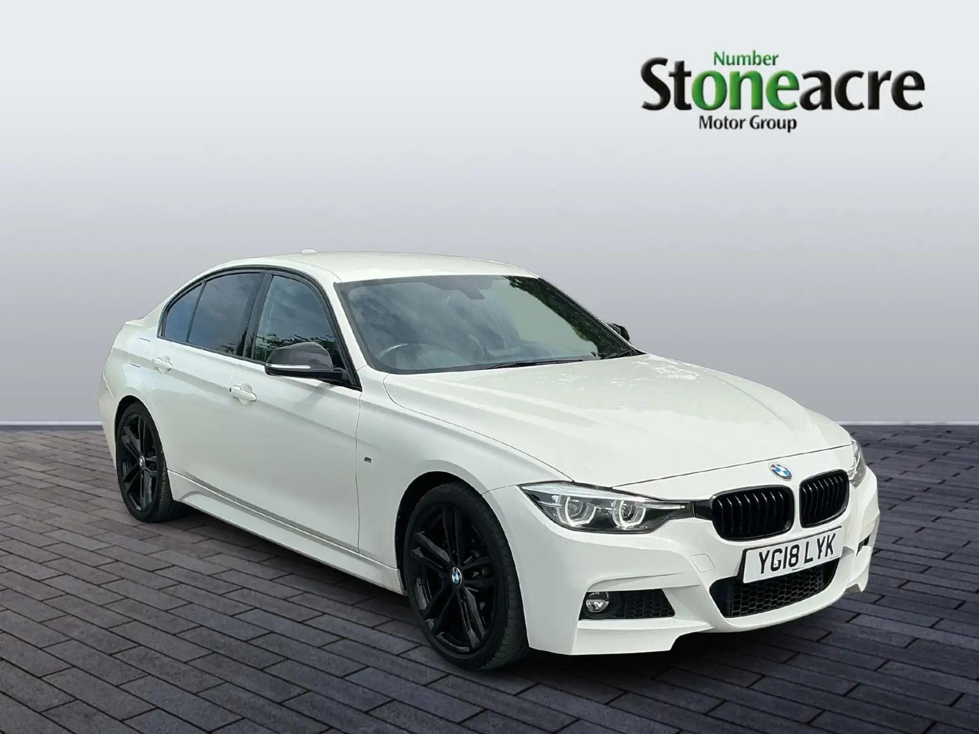 BMW 3 Series 2.0 320i M Sport Shadow Edition Auto Euro 6 (s/s) 4dr YG18LYK Image 1