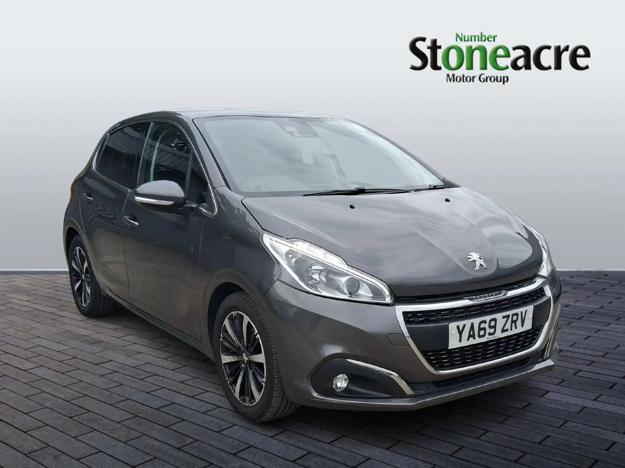 Peugeot 208 Image 1 Peugeot 208 Image 1