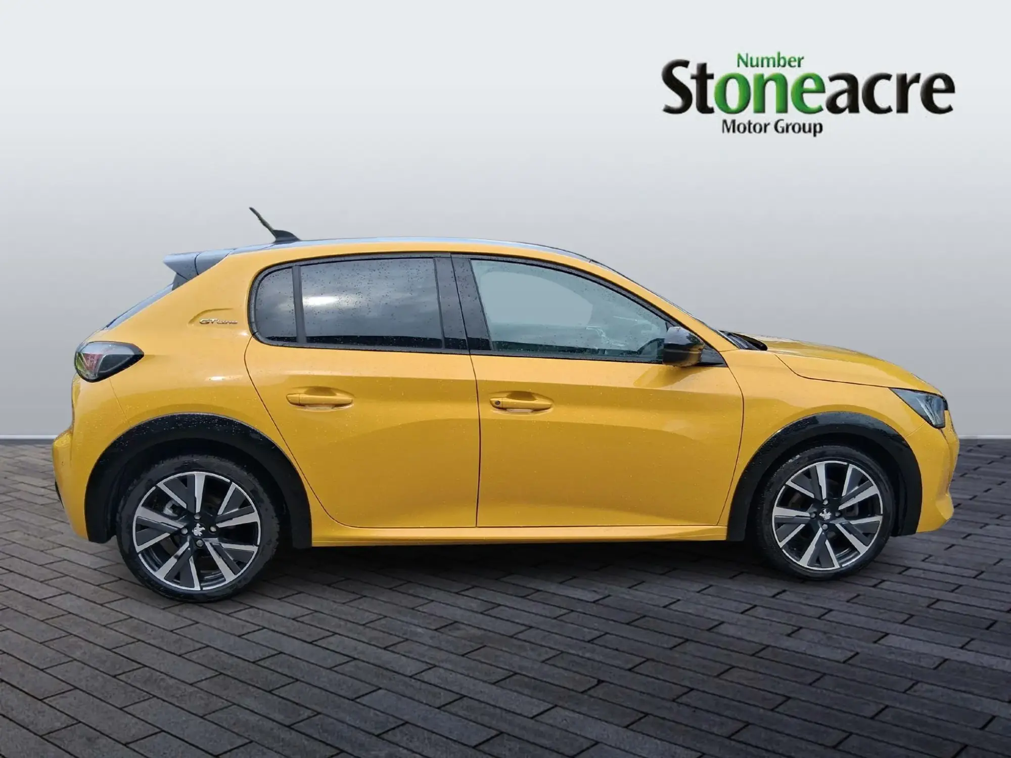 Peugeot 208 1.2 PureTech GT Line Euro 6 (s/s) 5dr DC70TGY Image 2
