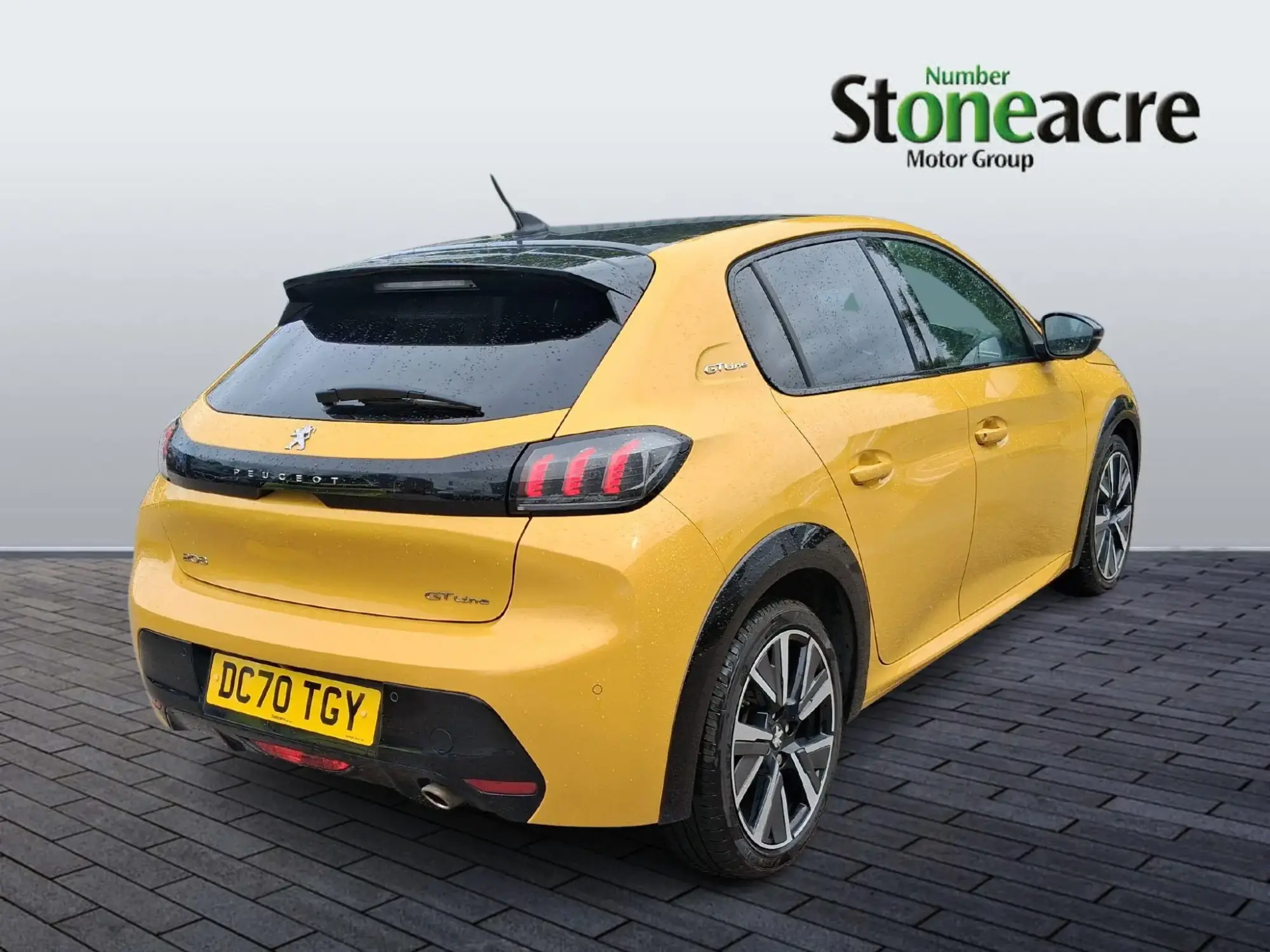 Peugeot 208 1.2 PureTech GT Line Euro 6 (s/s) 5dr DC70TGY Image 3