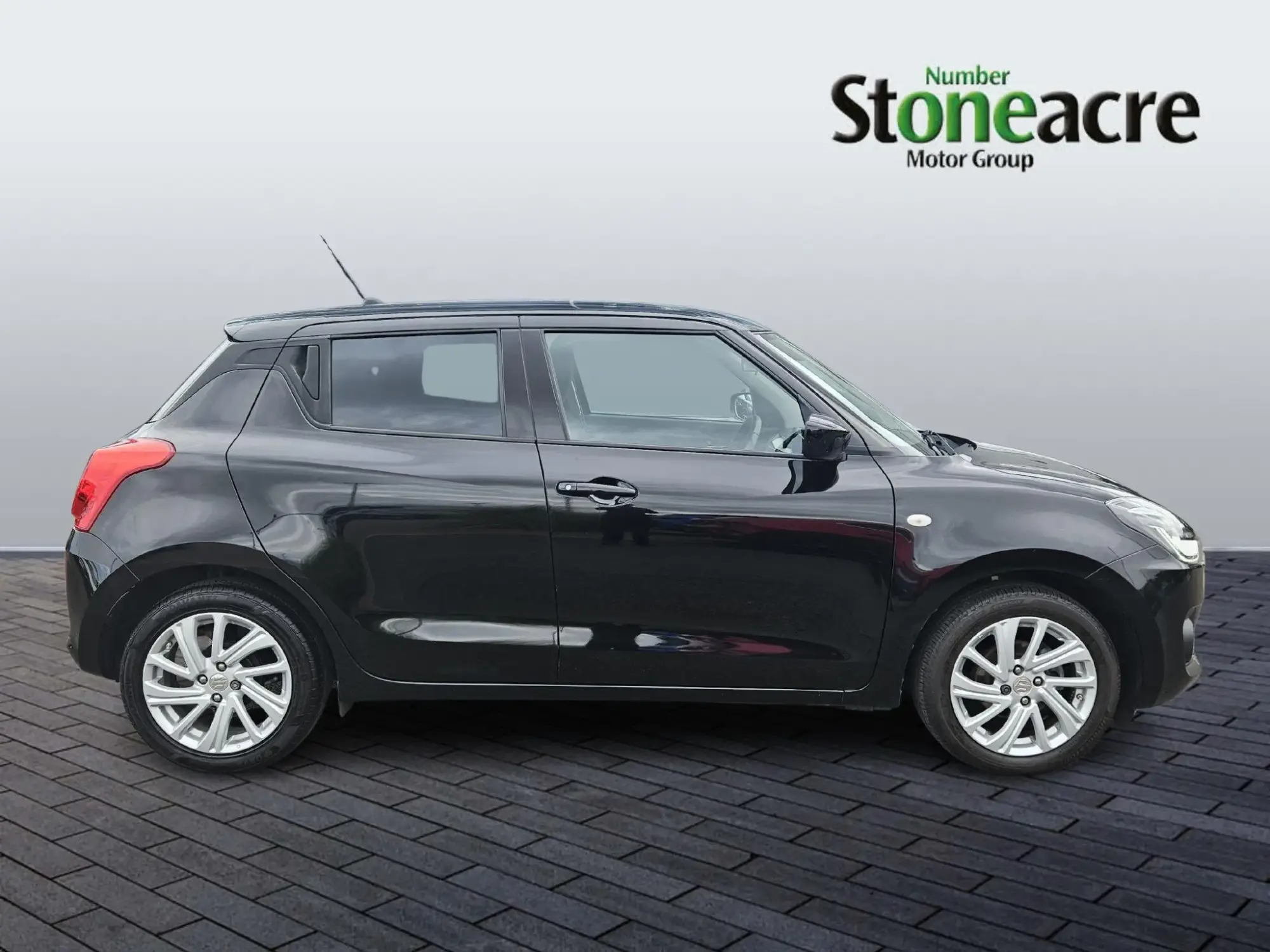 Suzuki Swift 1.2 Dualjet 83 12V Hybrid SZ-T 5dr Auto NL73LTO Image 2