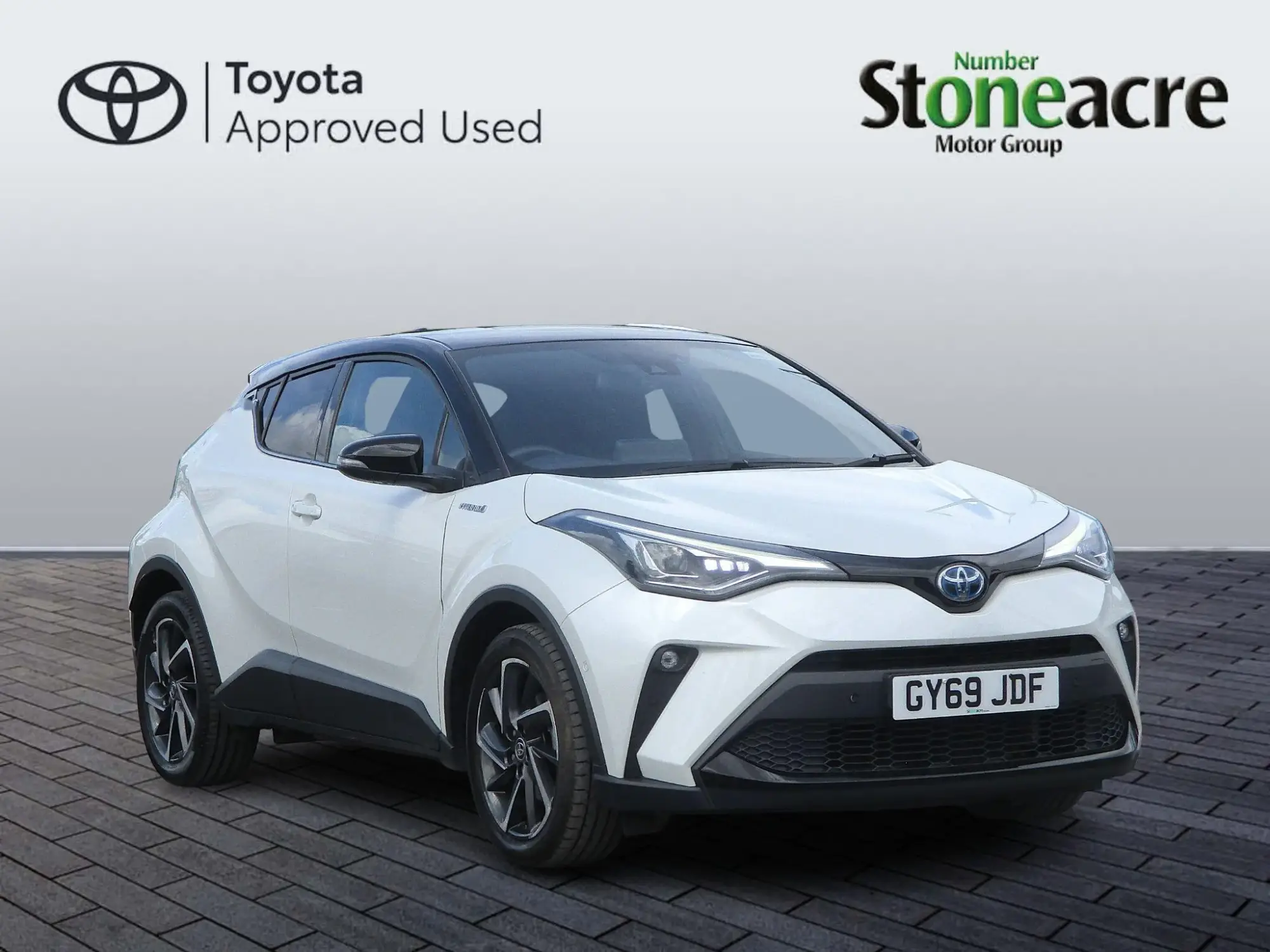 Toyota C-HR Self-Charging Hybrid 2.0 Hybrid Dynamic 5dr CVT GY69JDF Image 1