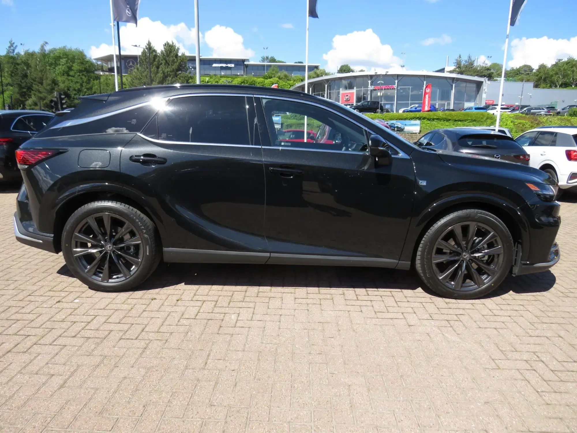 Lexus RX Image 2