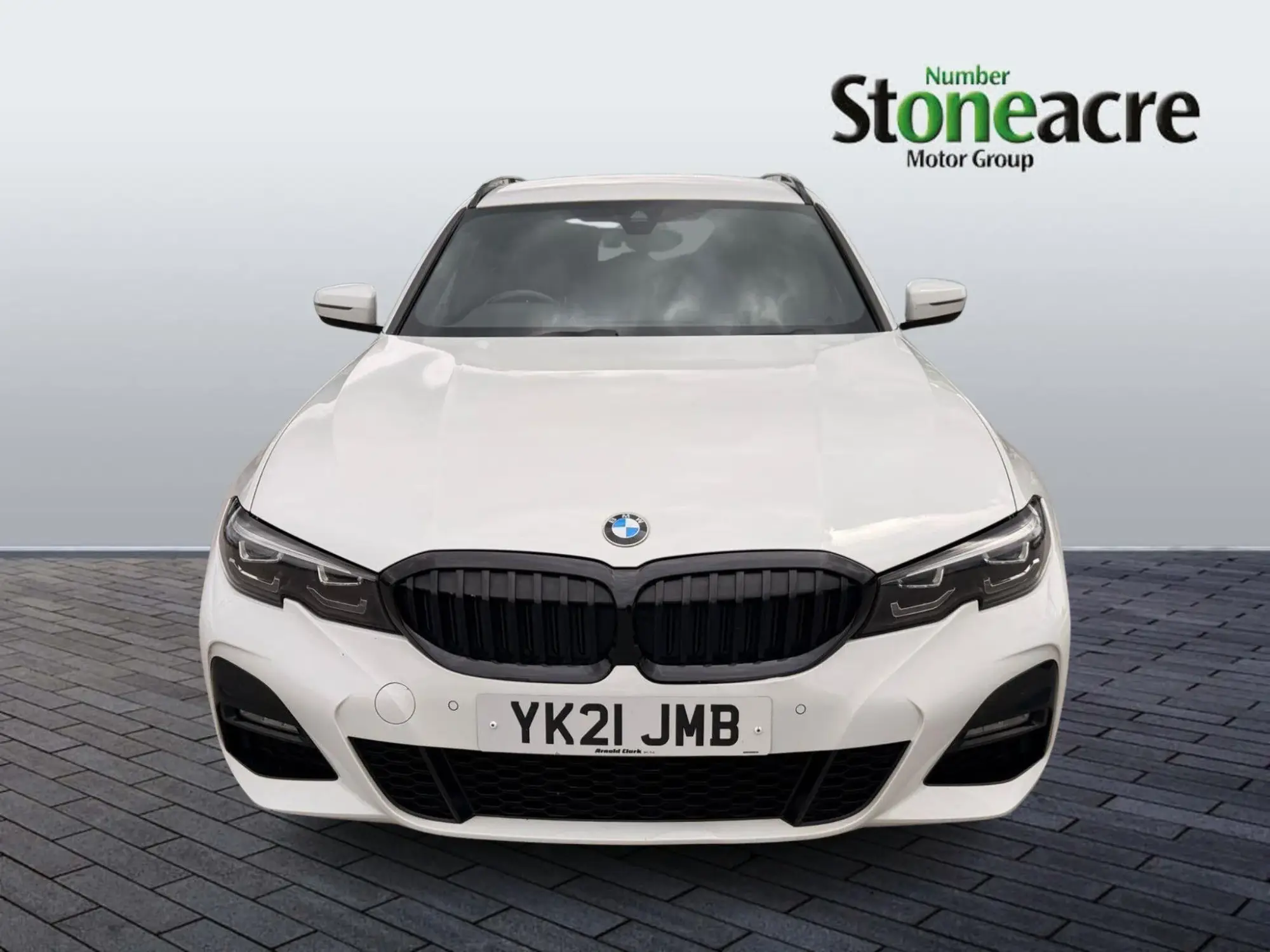 BMW 3 Series Touring 320d M Sport Touring YK21JMB Image 3