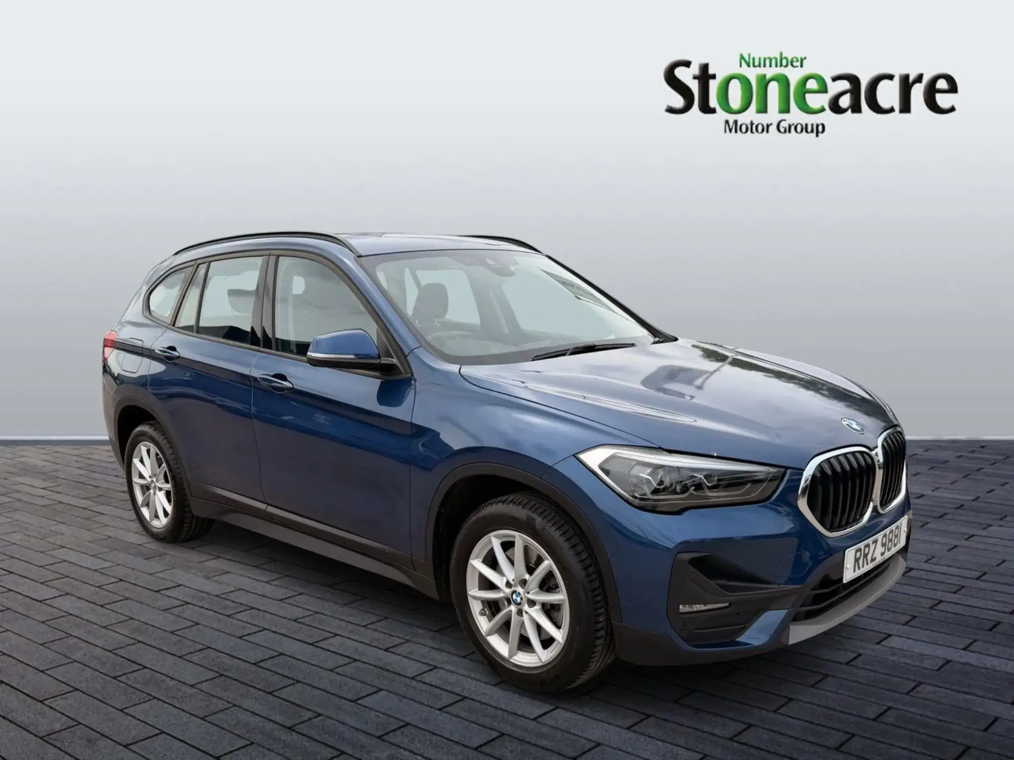BMW X1 2.0 20i SE DCT sDrive Euro 6 (s/s) 5dr RRZ9881 Image 1
