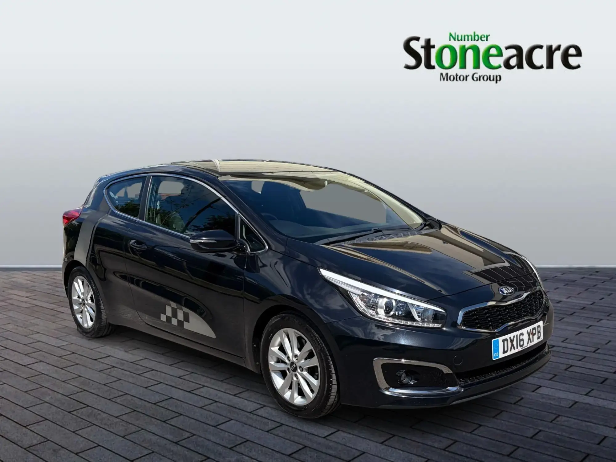 Kia ProCeed 1.6 CRDi 2 Euro 6 (s/s) 3dr DX16XPB Image 1