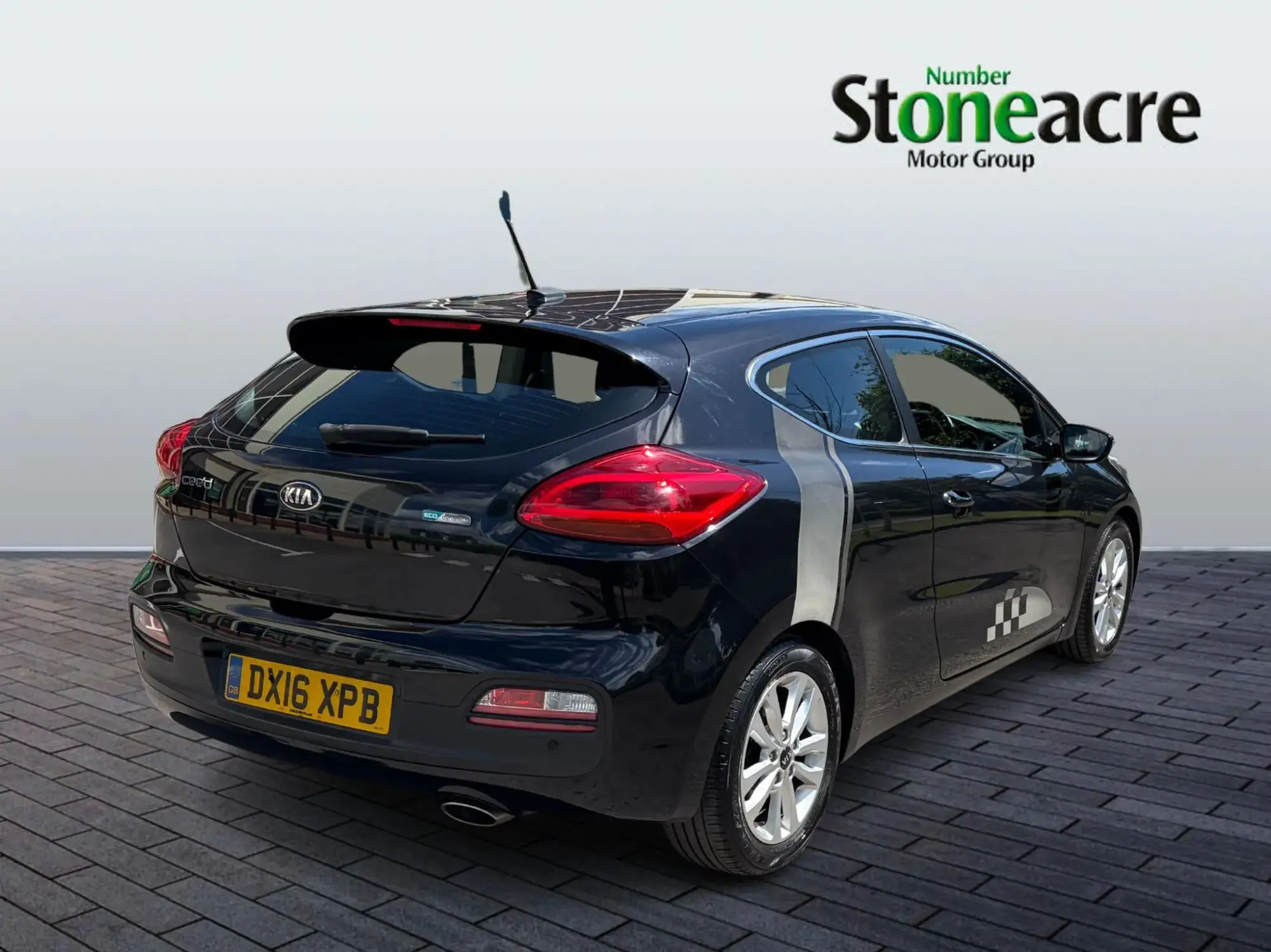 Kia ProCeed 1.6 CRDi 2 Euro 6 (s/s) 3dr DX16XPB Image 3
