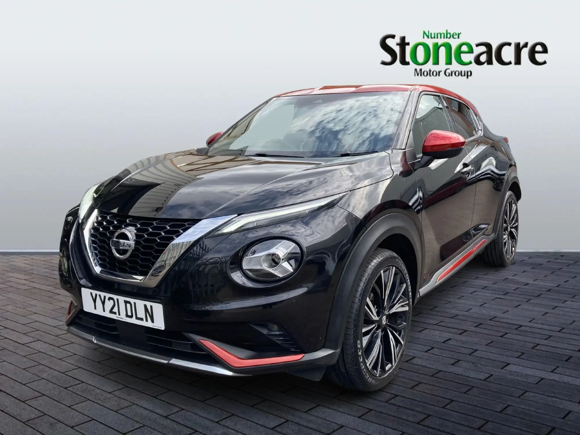 Nissan Juke 1.0 DIG-T Tekna+ SUV 5dr Petrol Manual Euro 6 (s/s) (114 ps) YY21DLN Image 3