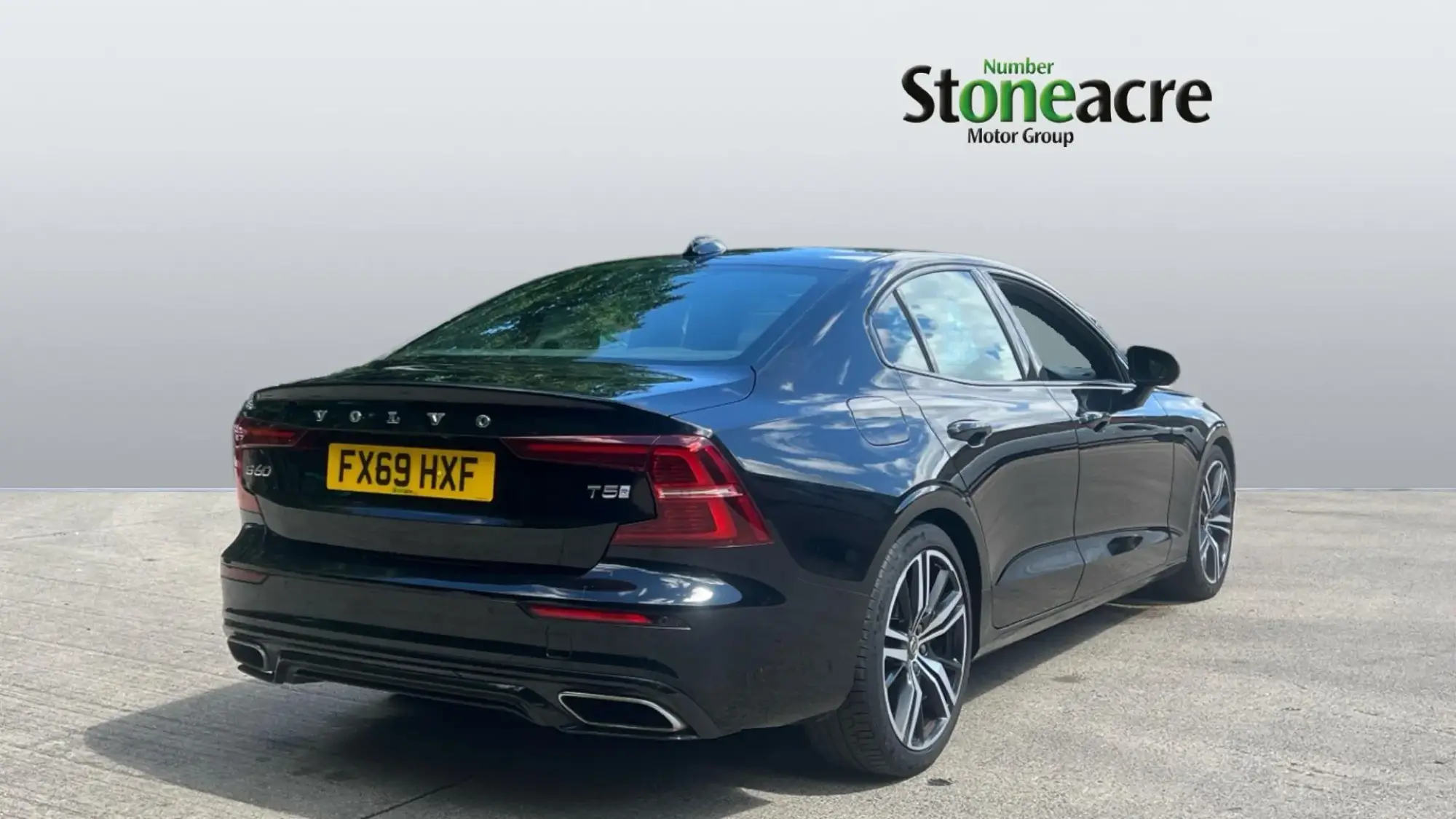Volvo S60 2.0 T5 R-Design Edition Auto Euro 6 (s/s) 4dr FX69HXF Image 2