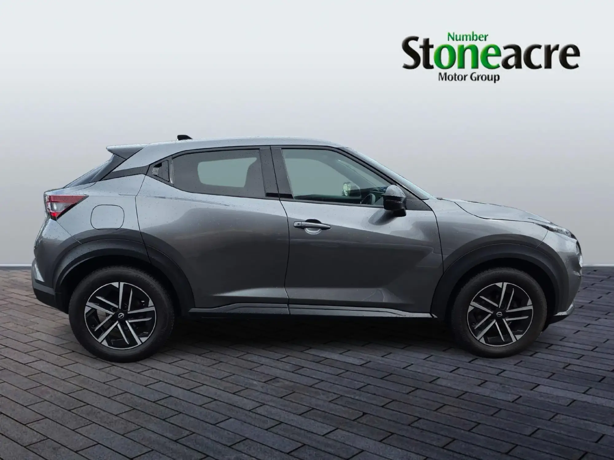 Nissan Juke Image 2